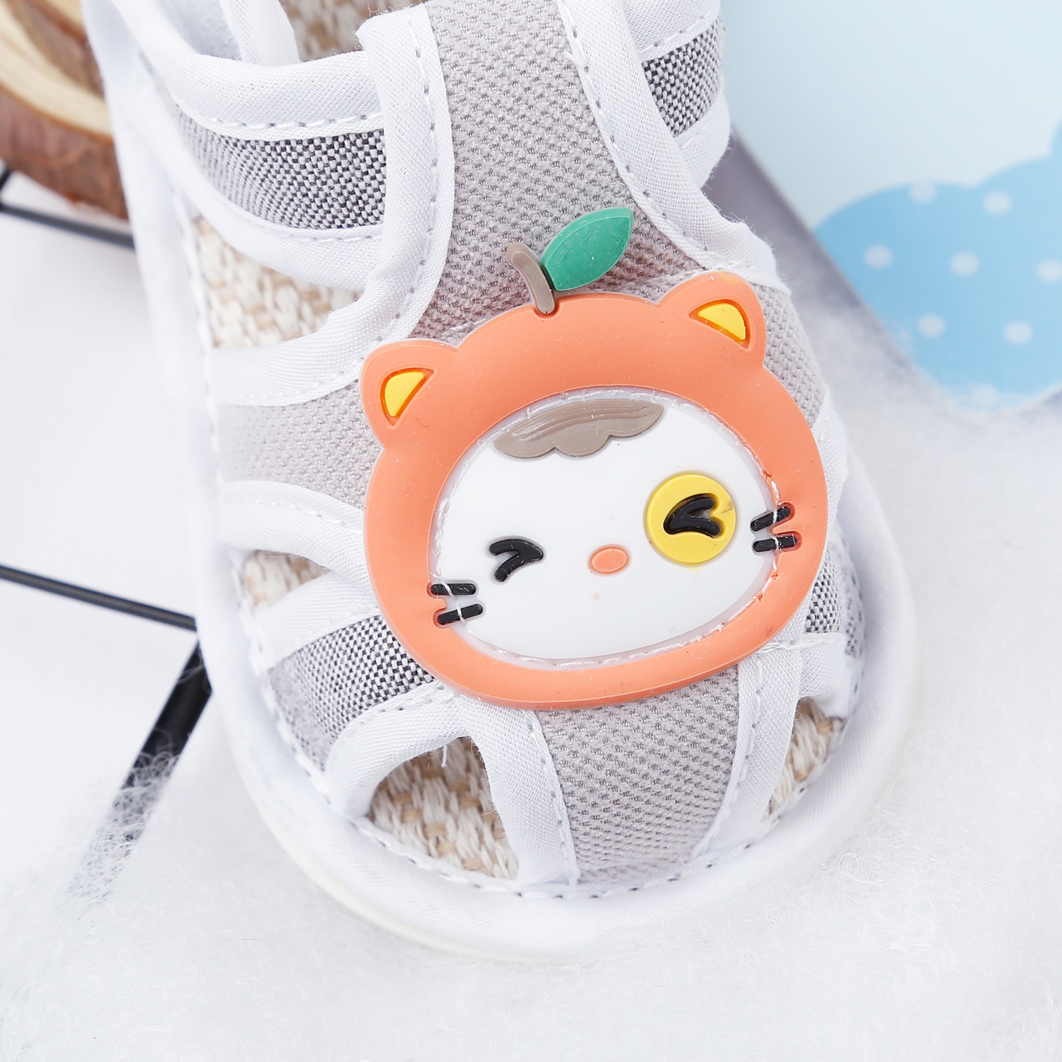 Dép sandal tập đi Aiyinmei hình mèo 23K-SD7 (Ghi)  hình 2