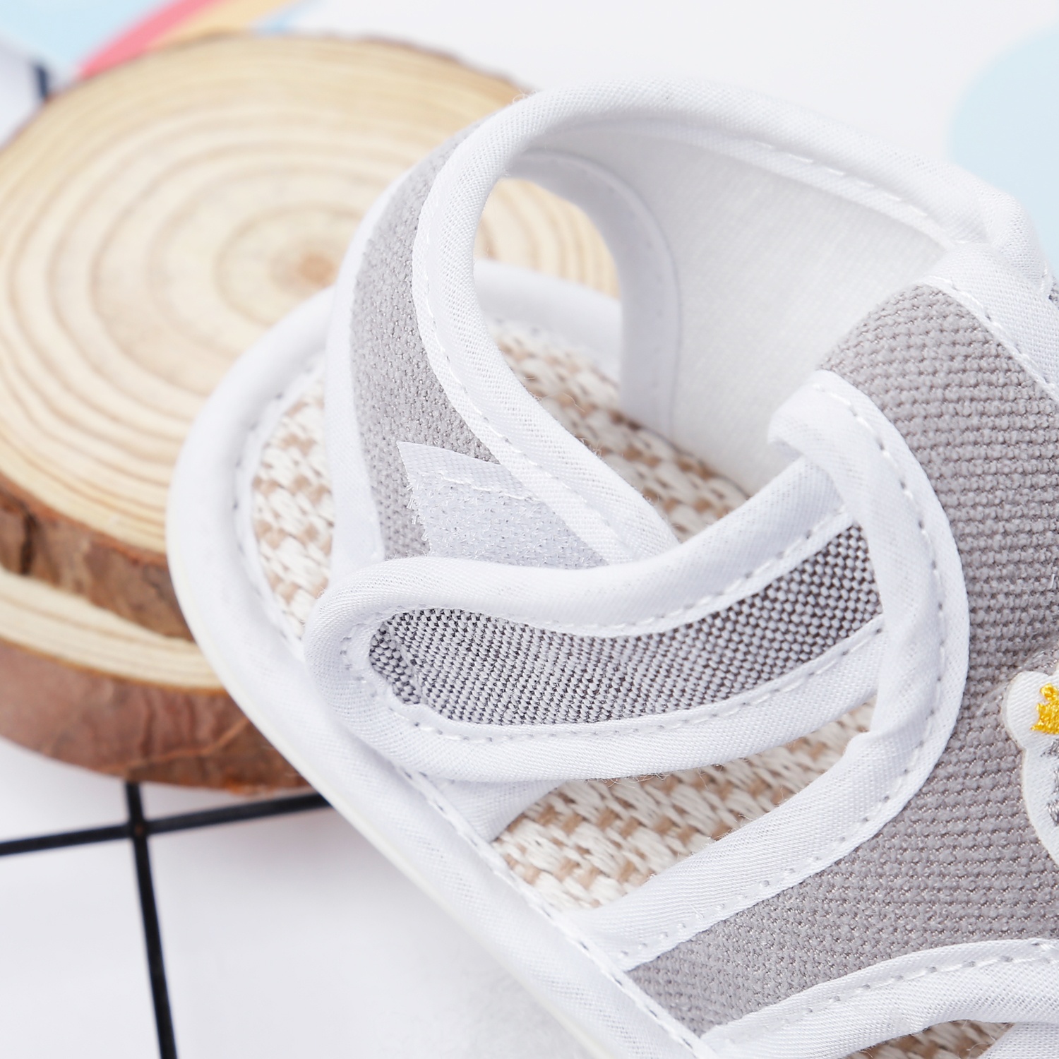 Dép sandal tập đi Aiyinmei hình sư tử 23K-SD9 (Xám)  hình 3