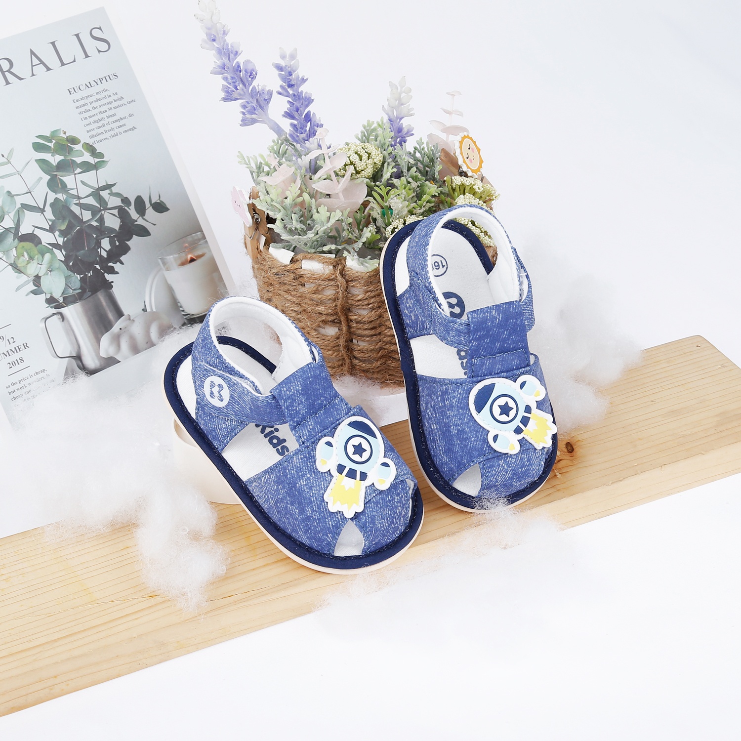 Dép sandal tập đi KidsPlaza họa tiết tên lửa 23K-S1 (Xanh) hình 2