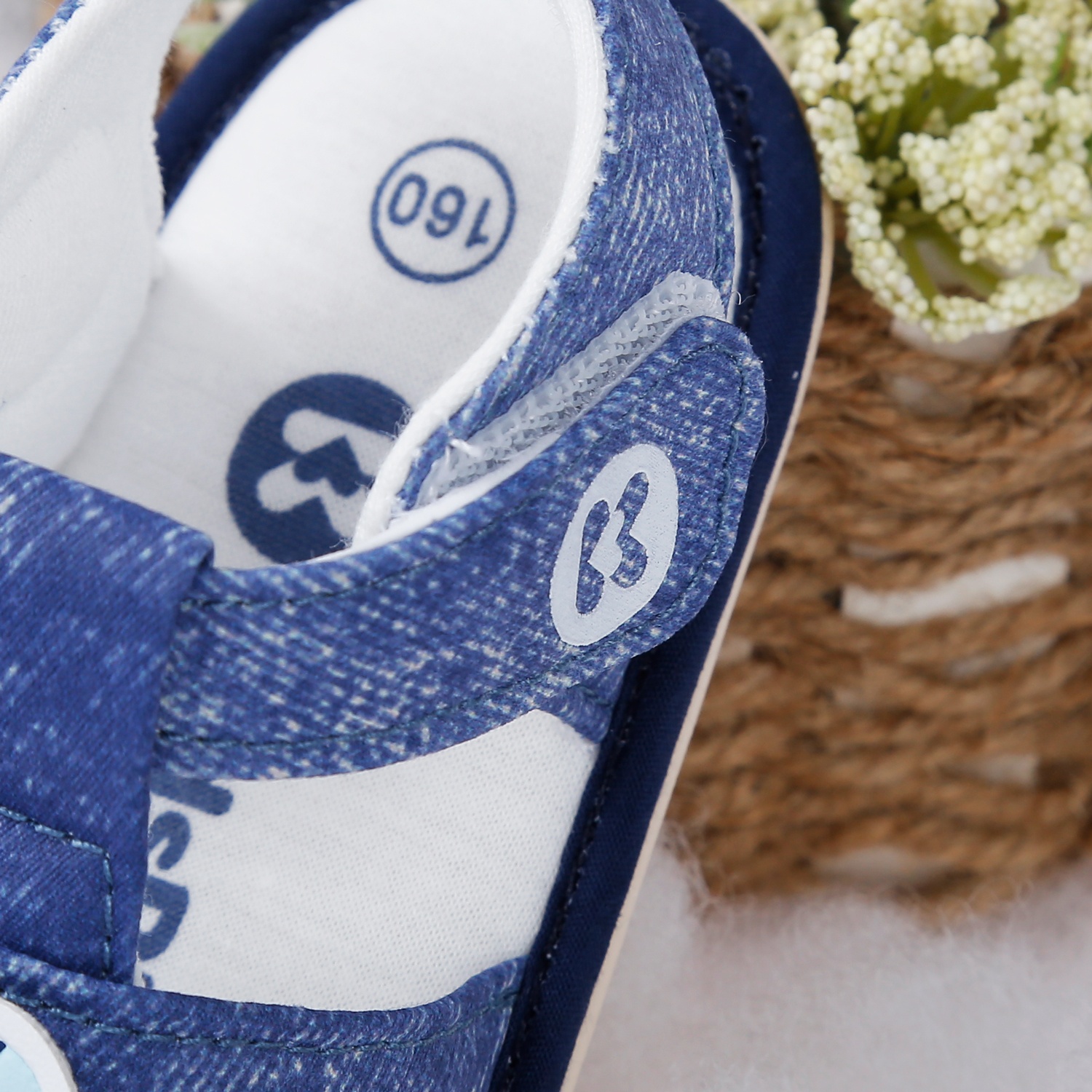 Dép sandal tập đi KidsPlaza họa tiết tên lửa 23K-S1 (Xanh) hình 4