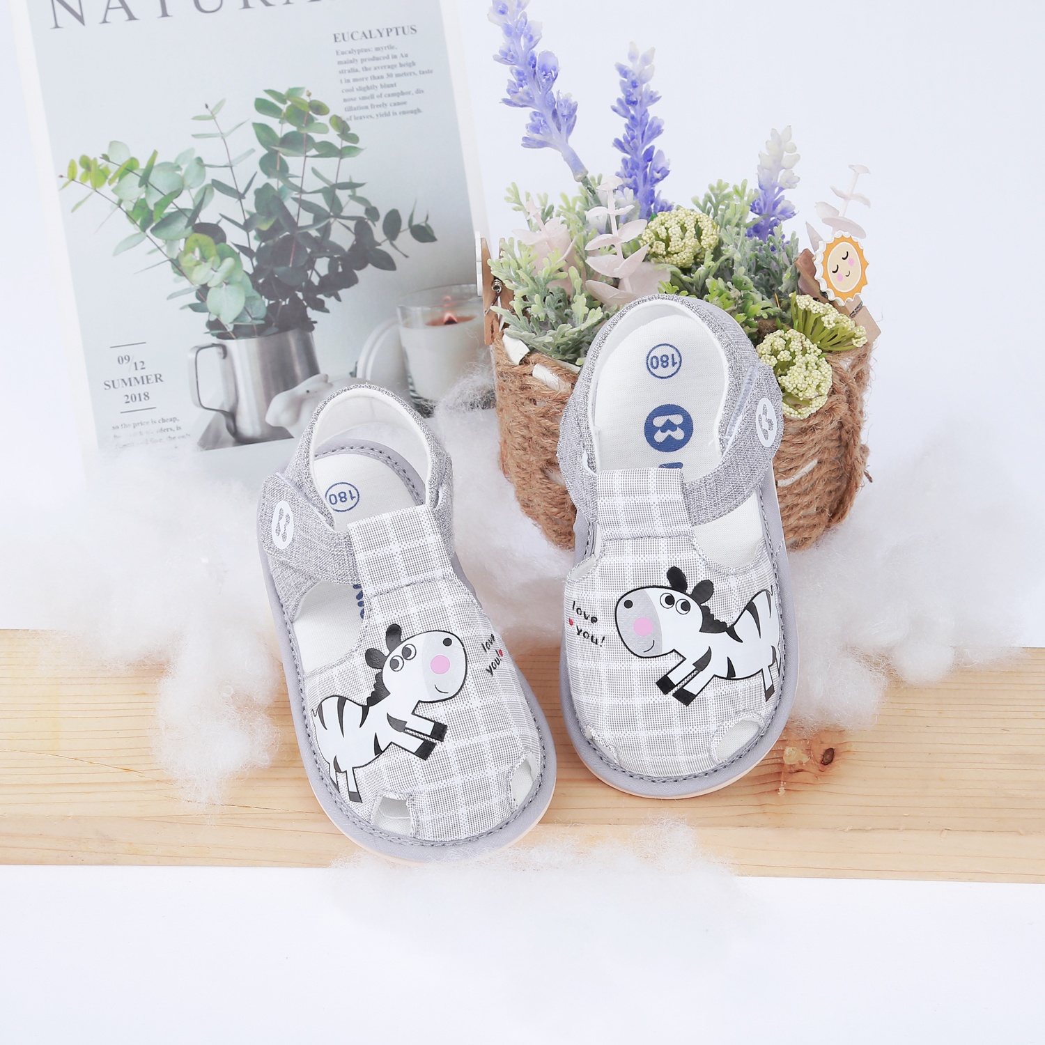 Dép sandal tập đi KidsPlaza in họa tiết ngựa vằn 23K-S2 (Ghi) hình 1