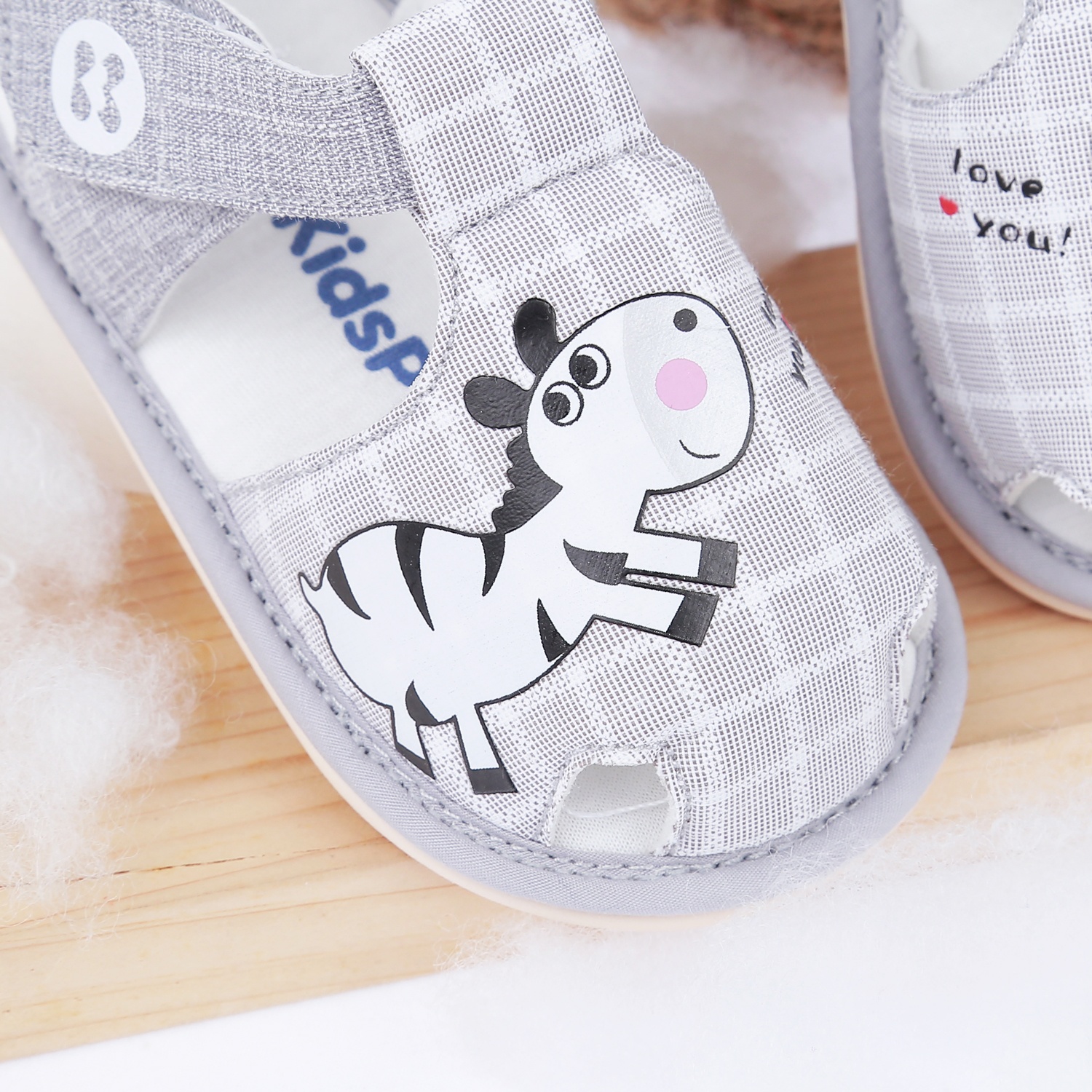 Dép sandal tập đi KidsPlaza in họa tiết ngựa vằn 23K-S2 (Ghi) hình 3