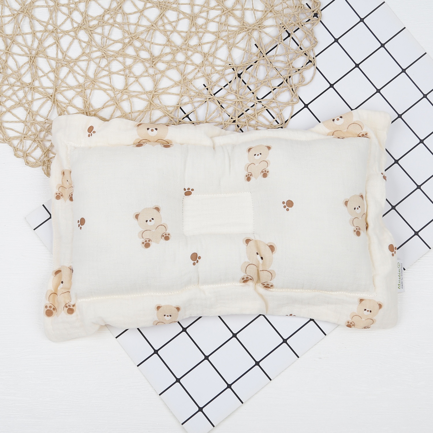 Gối lõm KidsPlaza Muslin hình gấu PG23 hình 1