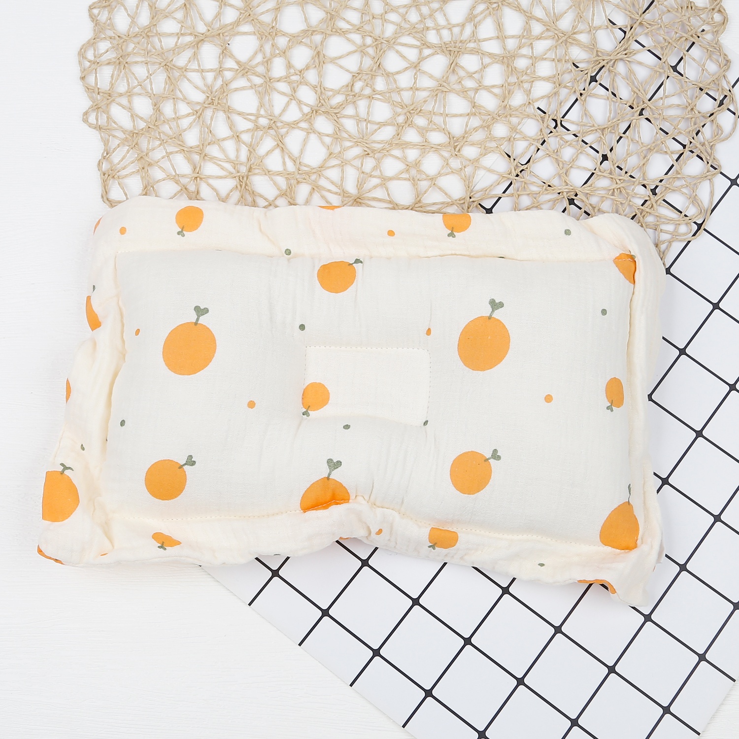 Gối lõm KidsPlaza Muslin hình quả PG23 hình 1