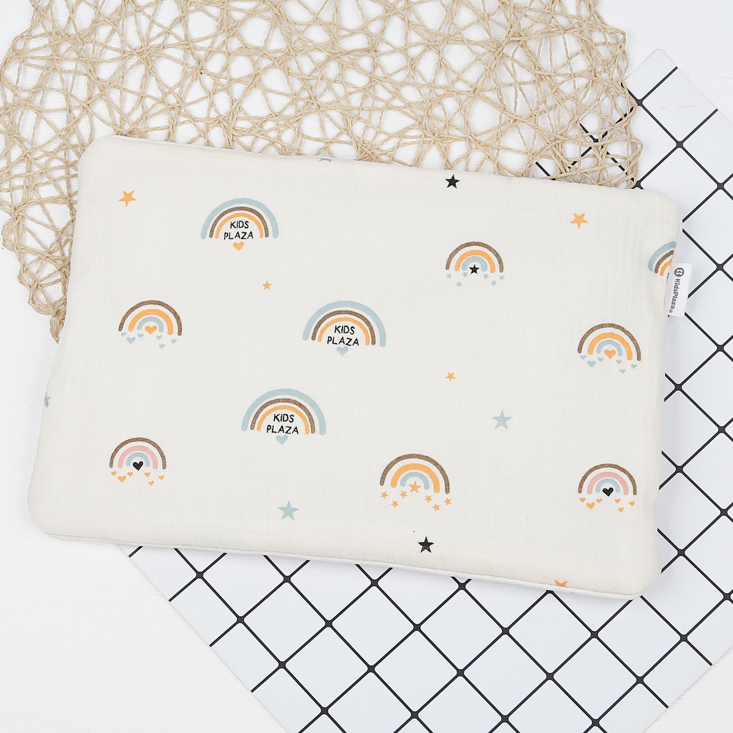 Gối sơ sinh KidsPlaza Muslin cầu vòng PG23 hình 1