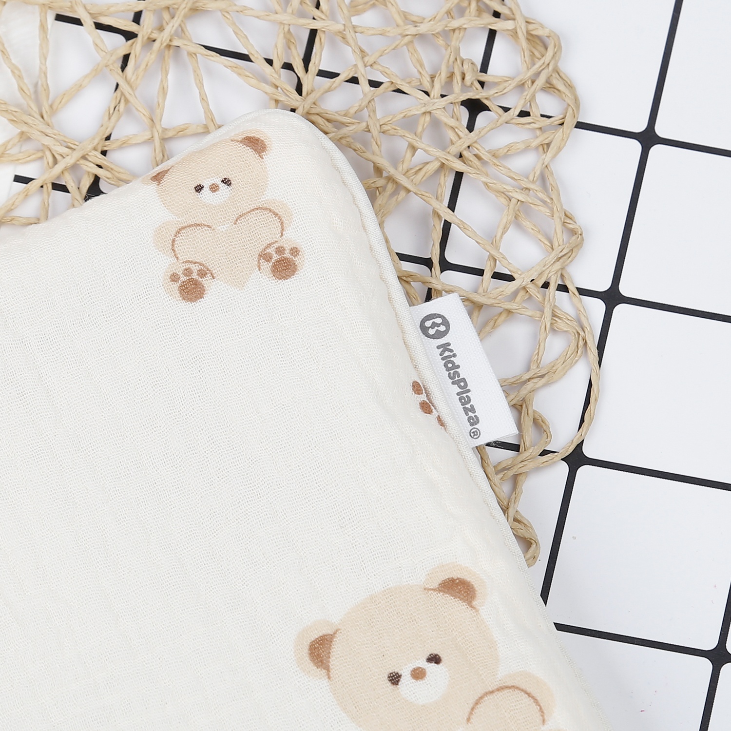 Gối sơ sinh KidsPlaza Muslin hình gấu PG23 hình 2