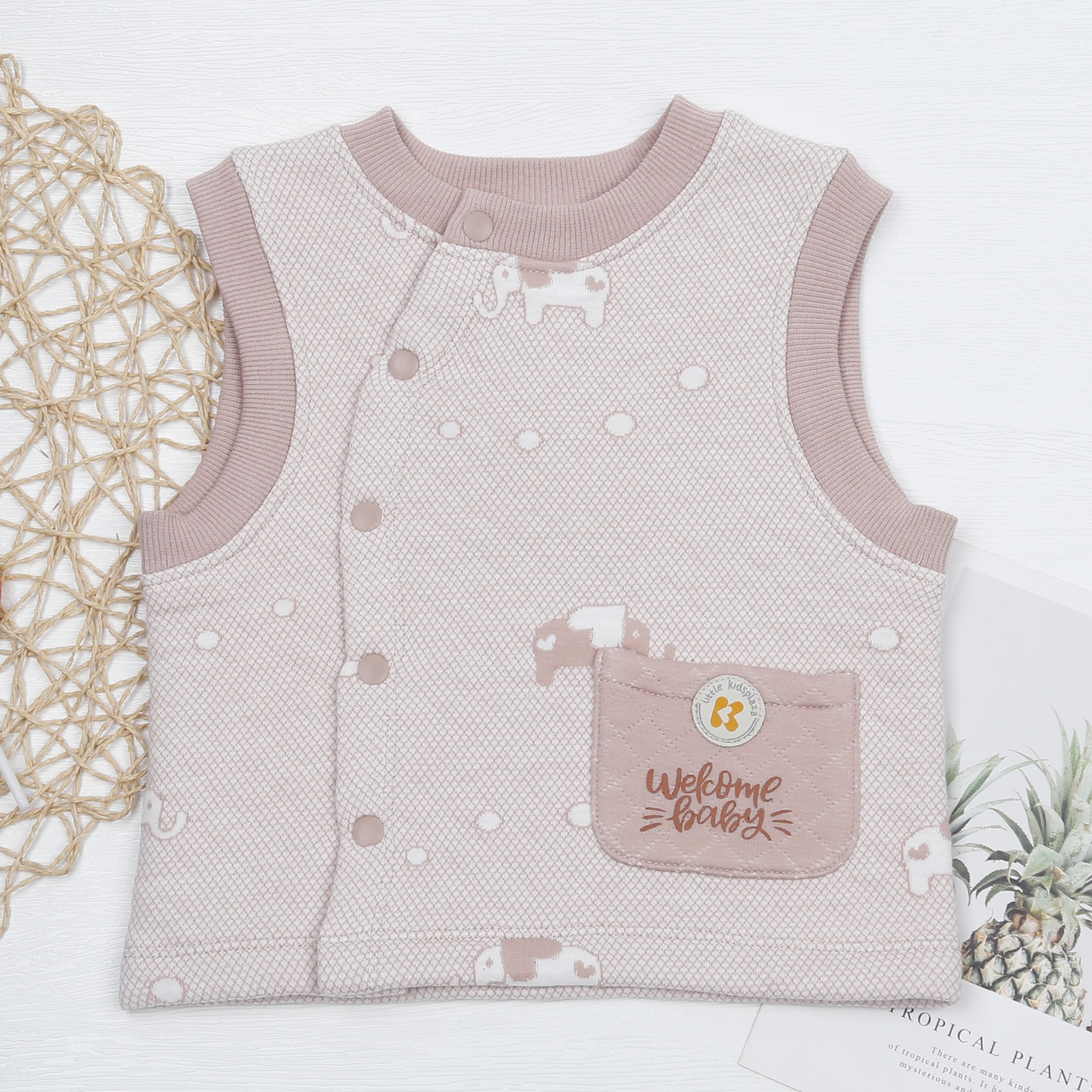 Áo gile bé trai bông voi nâu cài chéo KidsPlaza HN22D hình 1