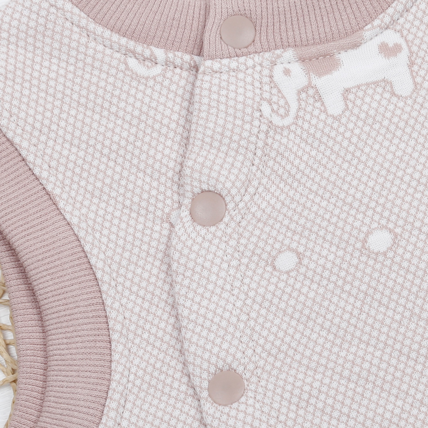 Áo gile bé trai bông voi nâu cài chéo KidsPlaza HN22D hình 3