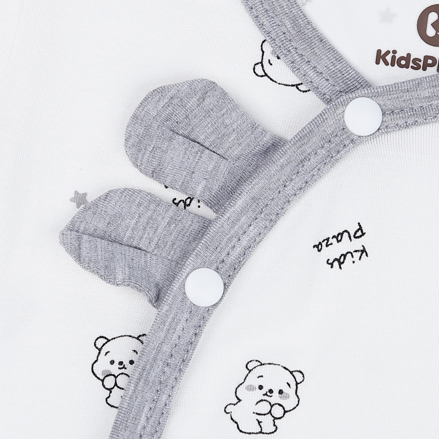 Body dài tay cài lệch KidsPlaza in hình chú gấu M23H (Ghi) hình 4