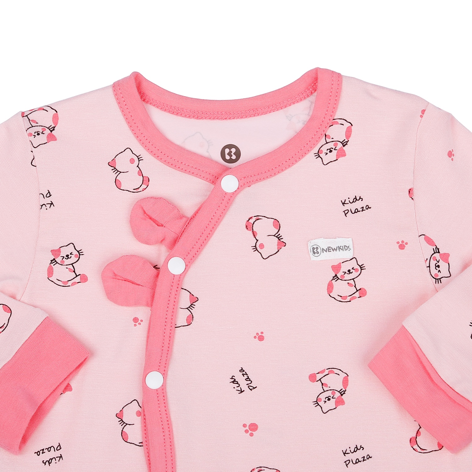 Body dài tay cài lệch KidsPlaza in họa tiết chú mèo M23H (Hồng)  hình 3