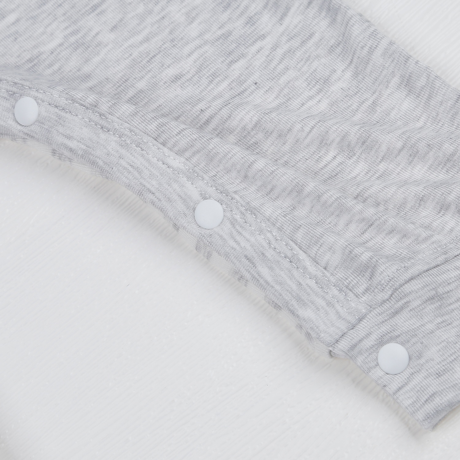 Body dài tay sơ sinh KidsPlaza Otis kẻ ghi ND23H hình 4