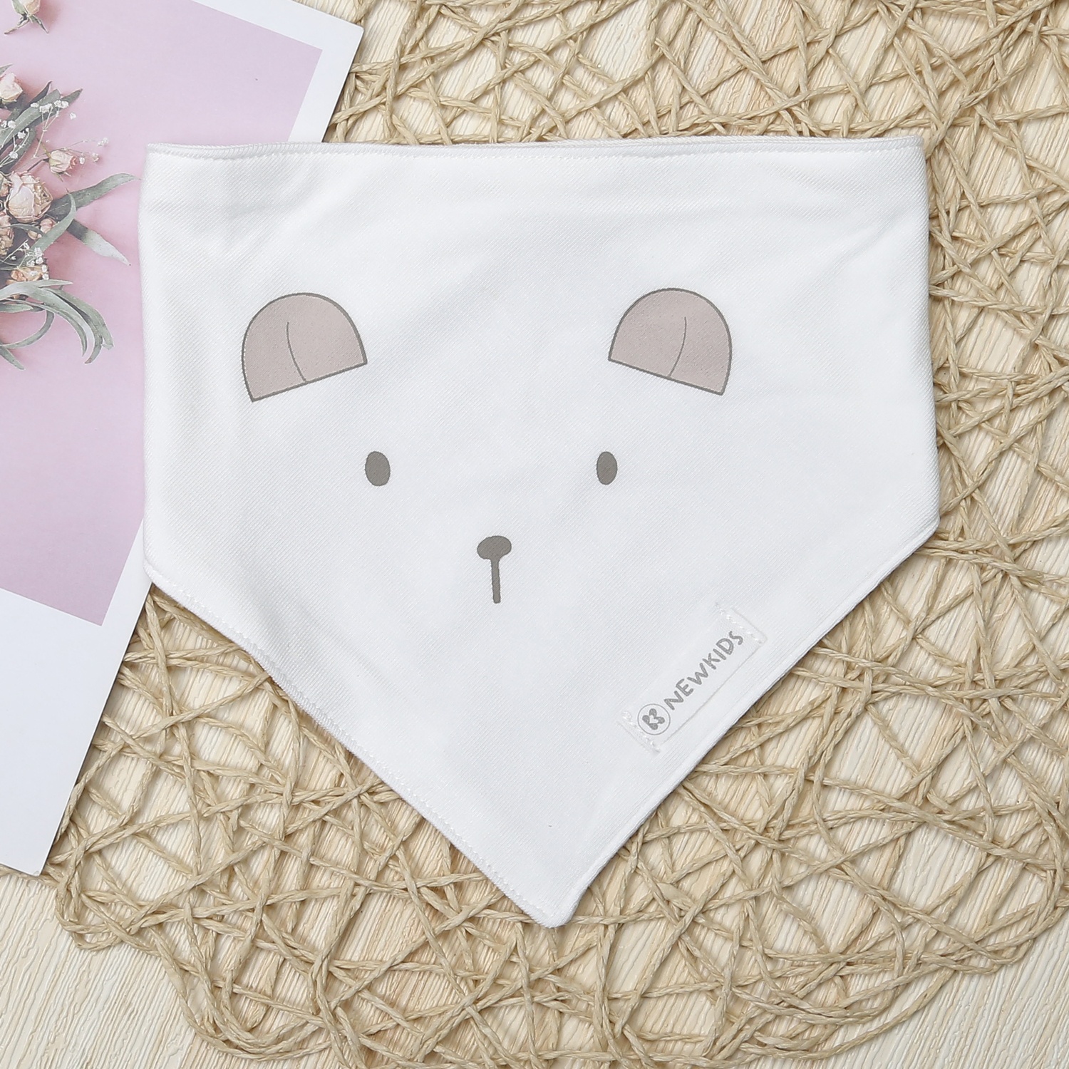 Set 2 yếm tam giác KidsPlaza Otis chấm bi ND23T (Trắng be)  hình 2