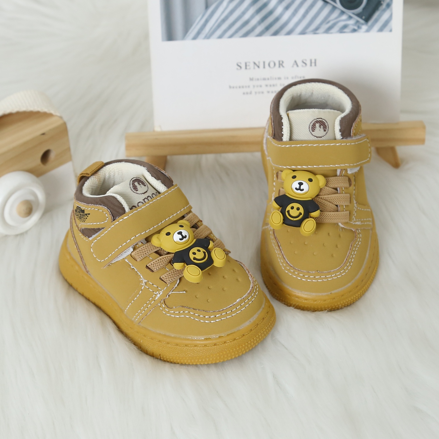 Giày tập đi Mamago đính gấu 24M-S2 (Vàng)