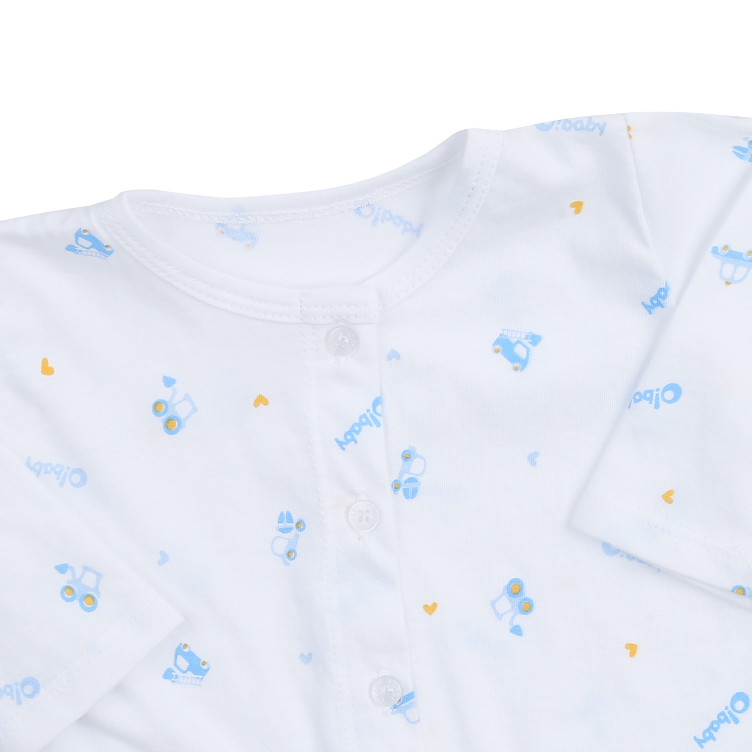 từng đường kim mũi chỉ được may cẩn thận, tỉ mỉ