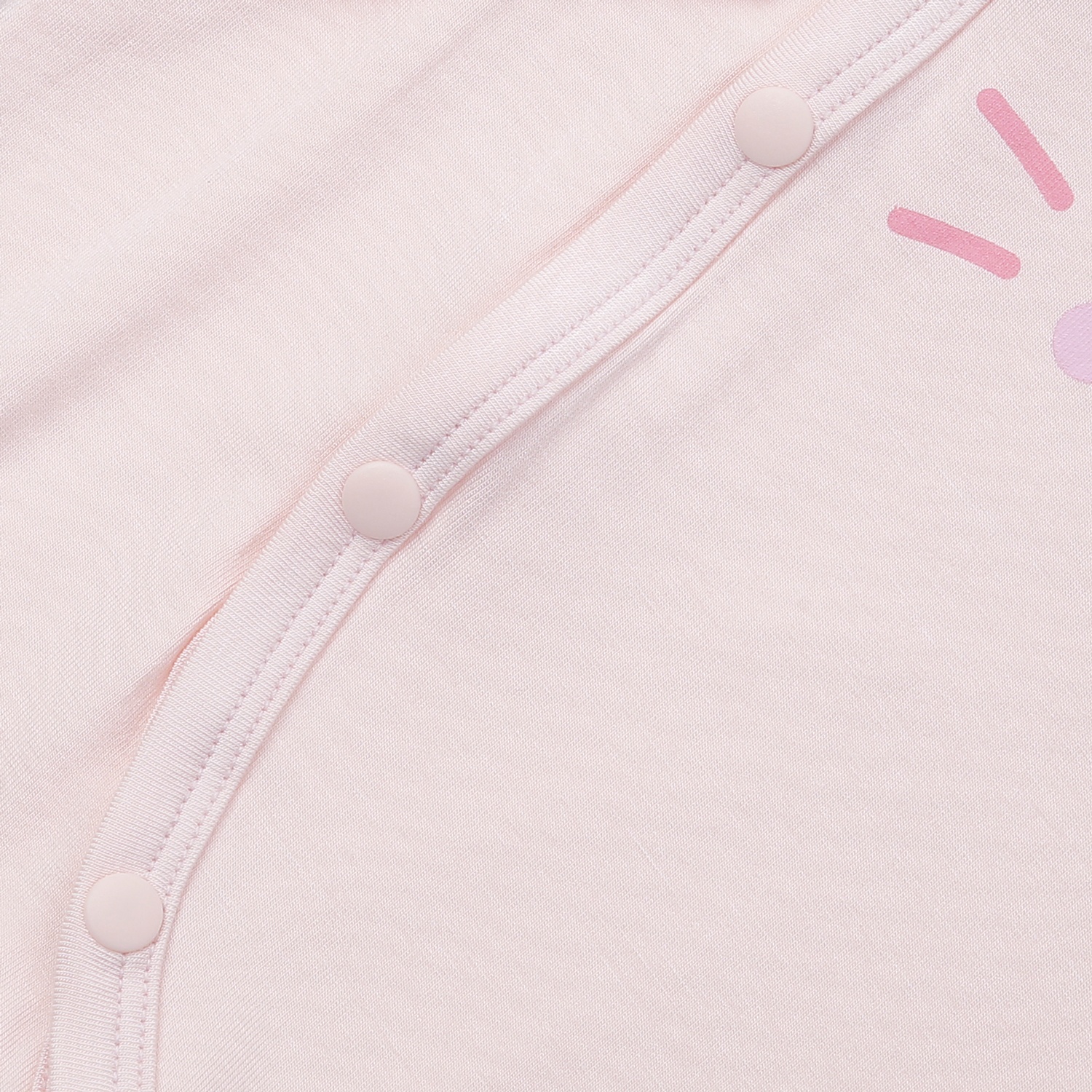 Body dài tay cài lệch KidsPlaza in mèo M24H (Hồng) hình 3