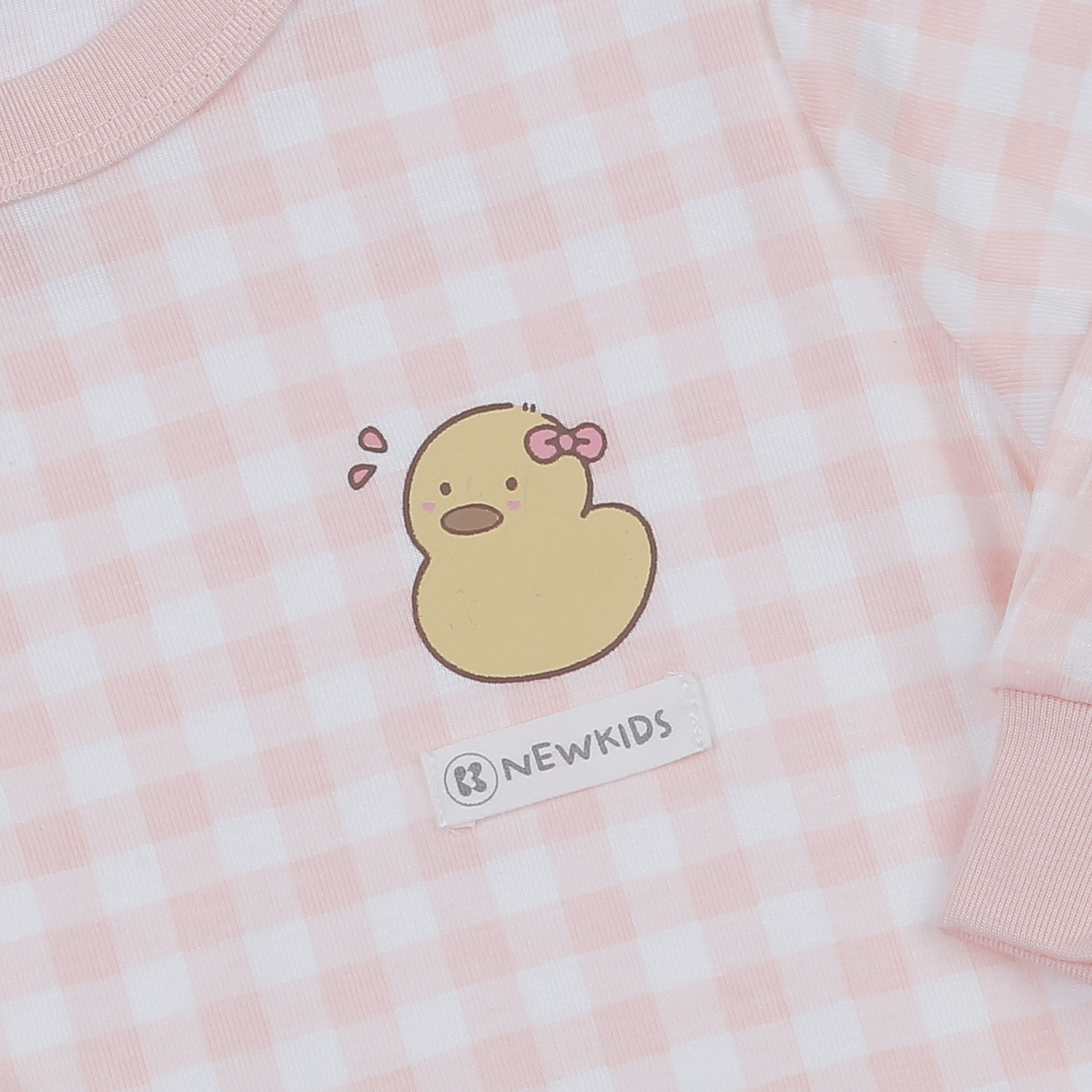 Body dài tay cài lệch KidsPlaza Otis ND24H (Hồng kẻ) hình 4