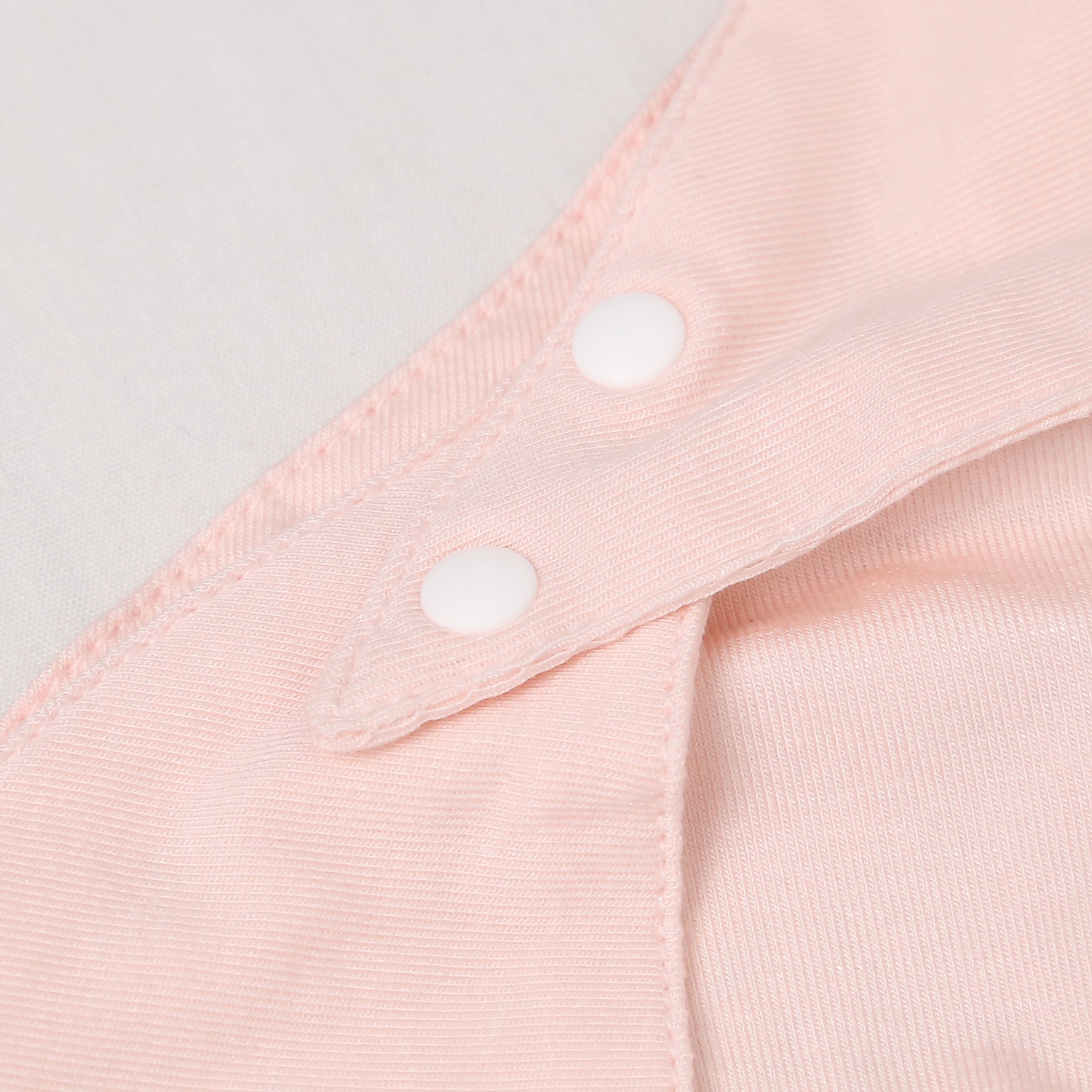 Set 2 yếm tam giác KidsPlaza Otis ND24H (Hồng) hình 3