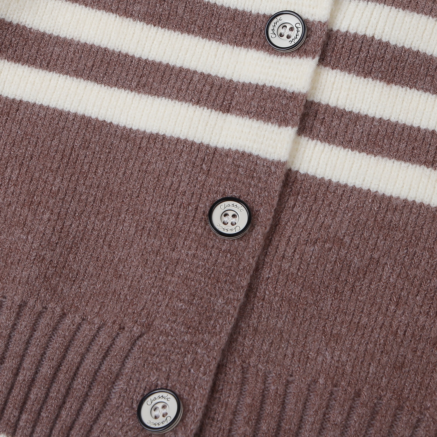 Áo len bé trai Mamago kẻ thêu gấu 25M-A01 (Nâu)