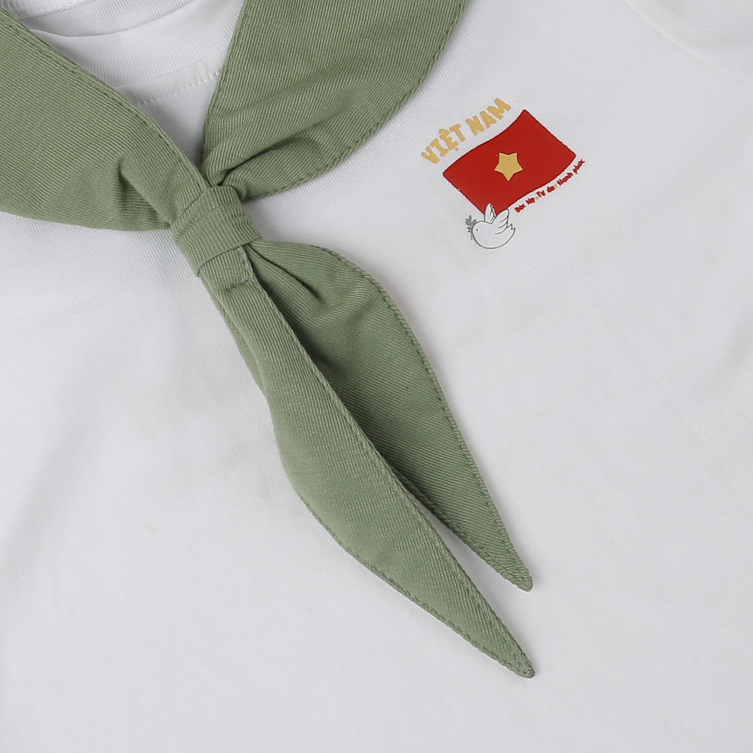 Bộ cộc KidsPlaza Otis có yếm in Việt Nam ND25 (Xanh)