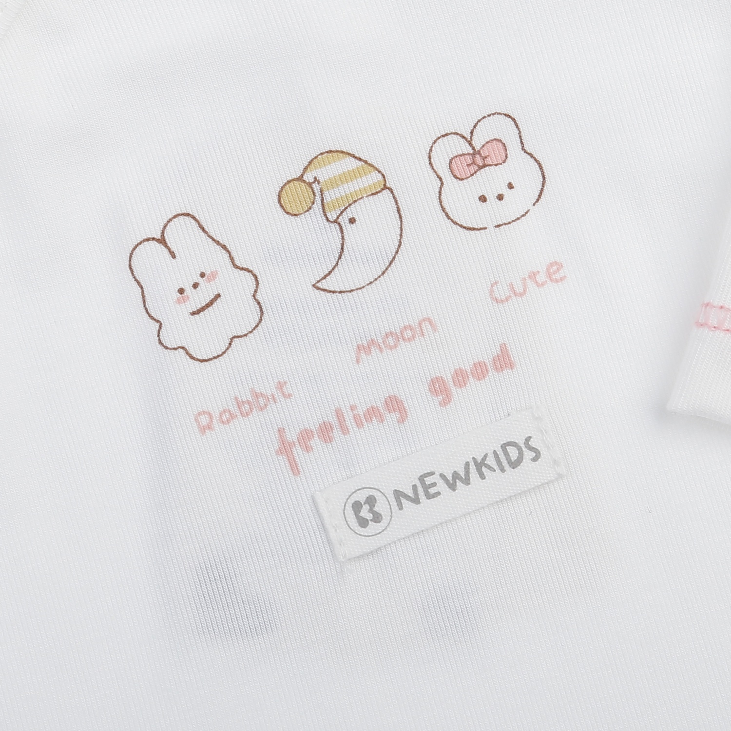 Bộ dài cài lệch KidsPlaza Otis in thỏ ND25T (Hồng)