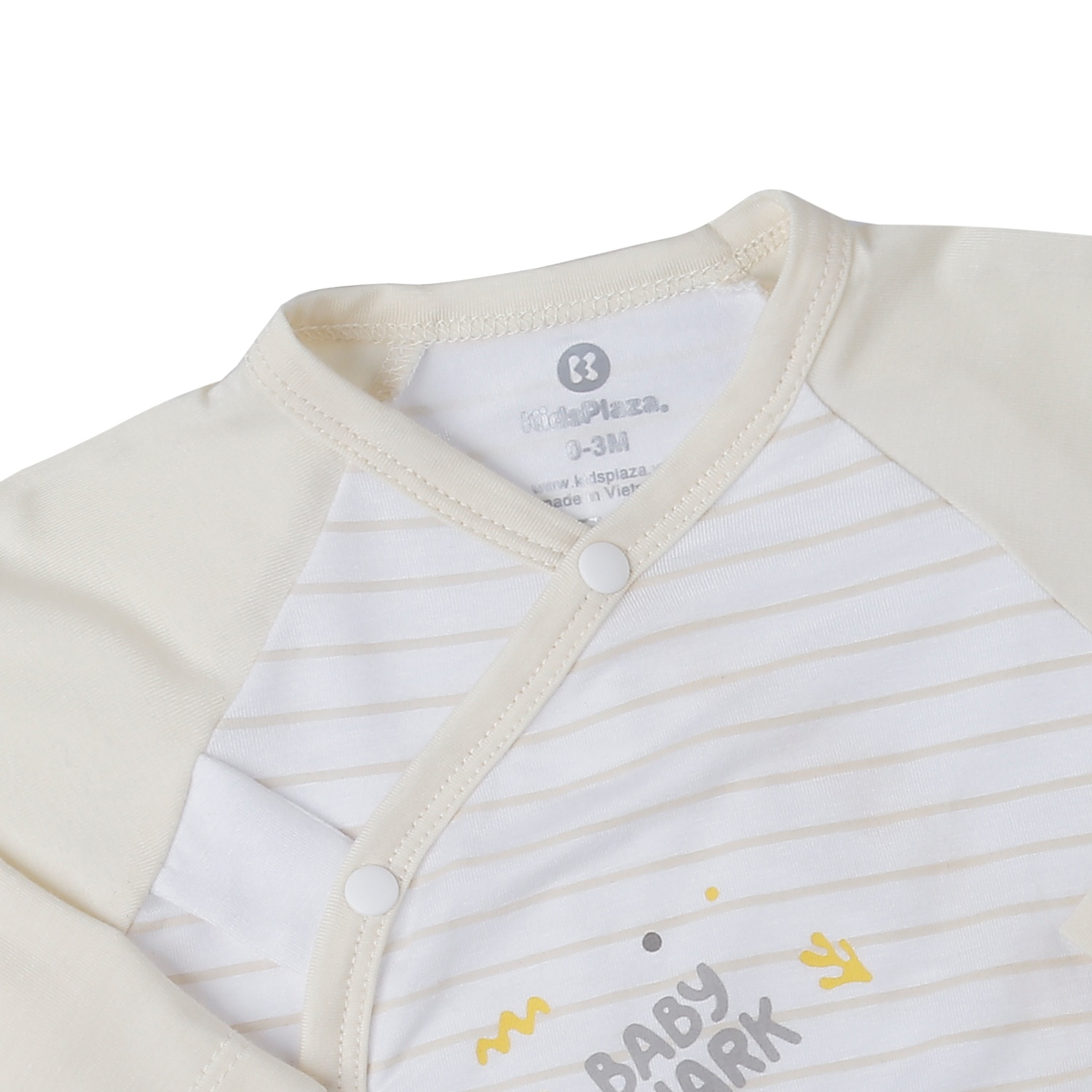 Bộ quần áo dài cài lệch KidsPlaza kẻ in cá TT25H (Trắng be) hình 3