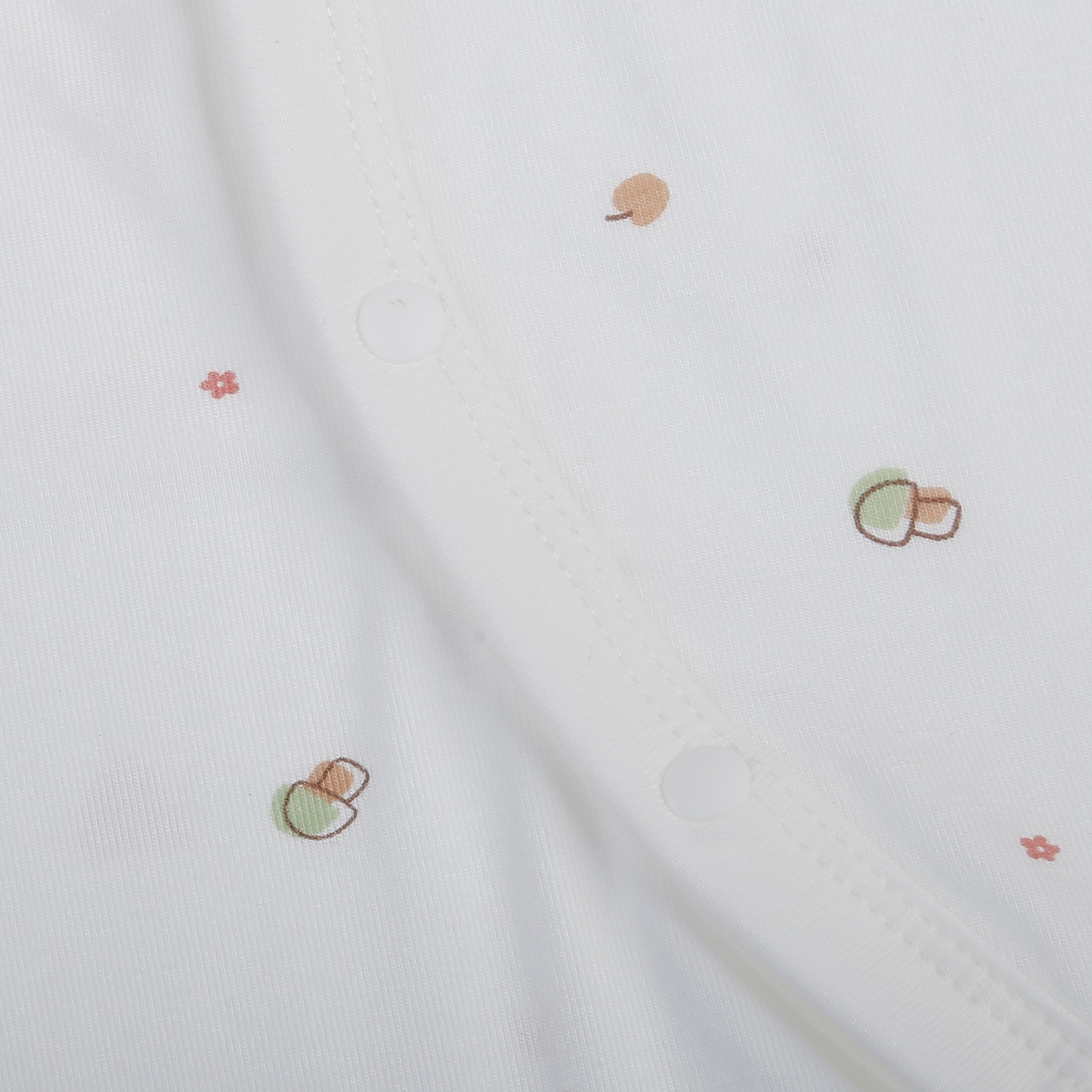 Body dài cài lệch KidsPlaza Otis in dưa ND25T (Trắng) hình 3