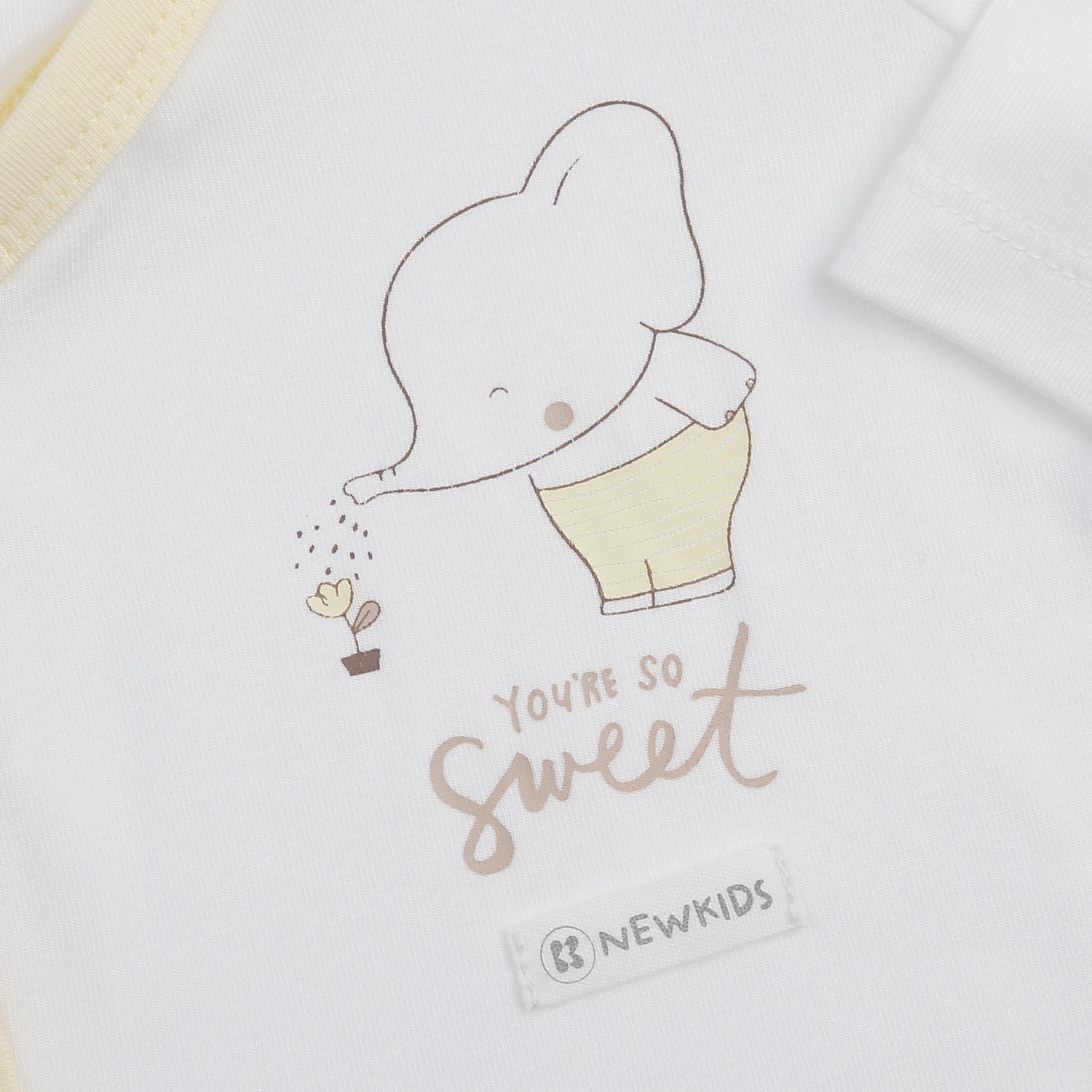 Bộ quần áo dài sơ sinh cài lệch KidsPlaza Otis ND24H (Trắng vàng) 0-3M  hình 3