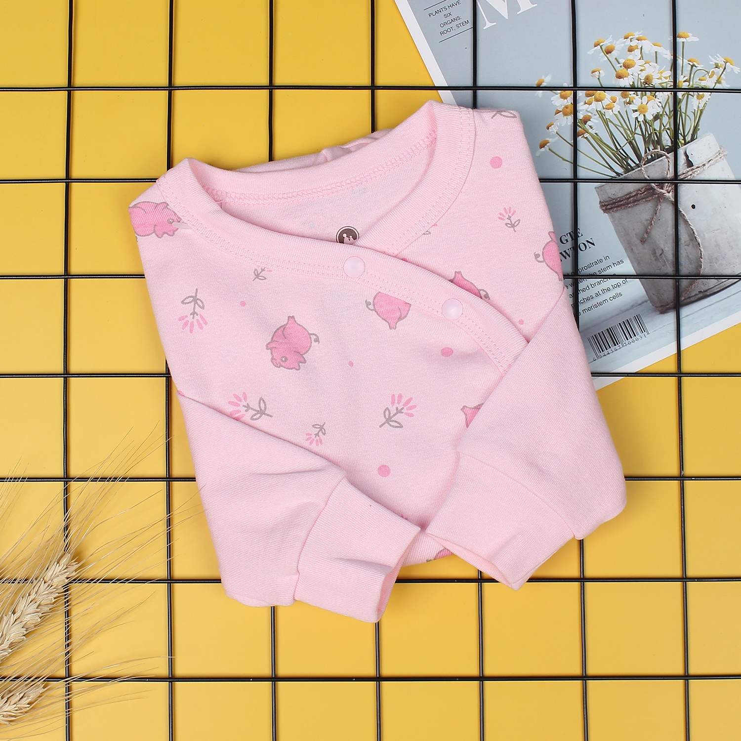 Bộ body sơ sinh dài tay Mamago NĐ19 in hình chú heo con (Hồng) hình 1