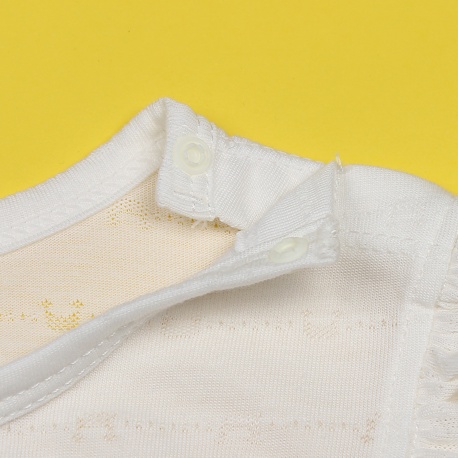 Bộ quần áo sơ sinh cài vai tay ngắn Mamago HN19 (trắng) hình 2