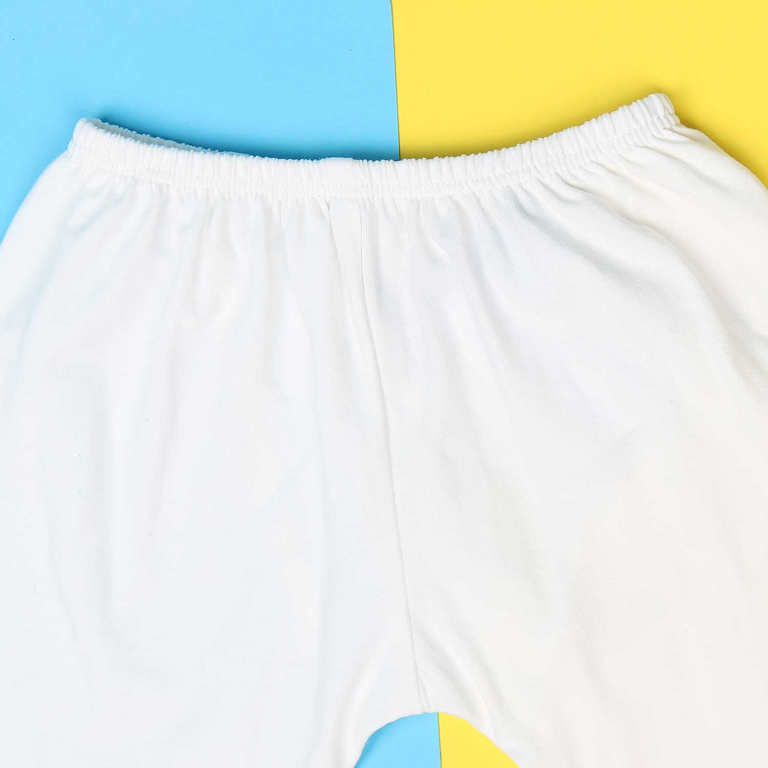 Quần sơ sinh cho bé dài đáp đũng Mamago Vera K19 (Trắng) chất liệu an toàn Quần sơ sinh cho bé dài đáp đũng Mamago Vera K19 (Trắng) chất liệu an toàn