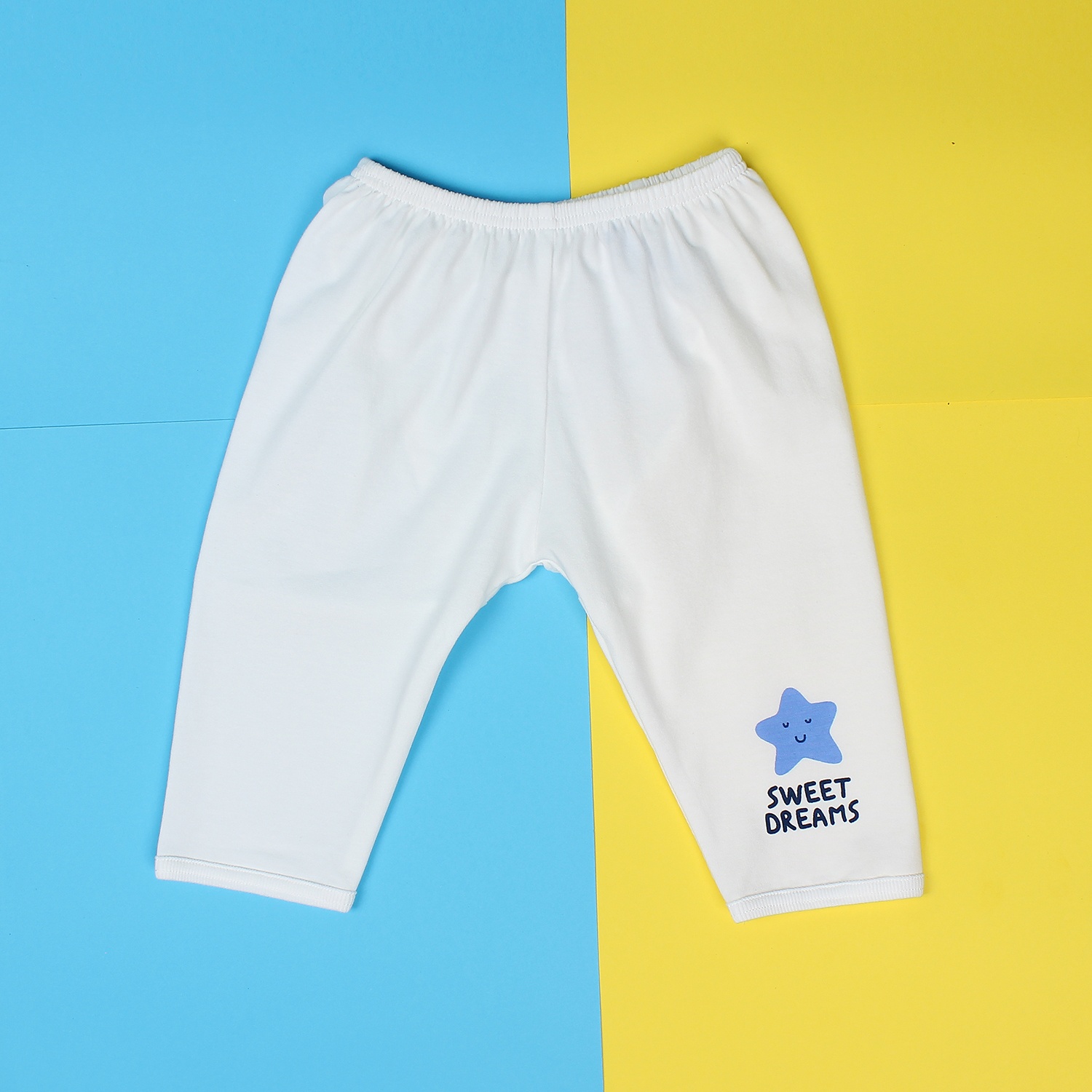 Quần sơ sinh cho bé đáp đũng Mamago Vera in ngôi sao K19 (Trắng) hình 1