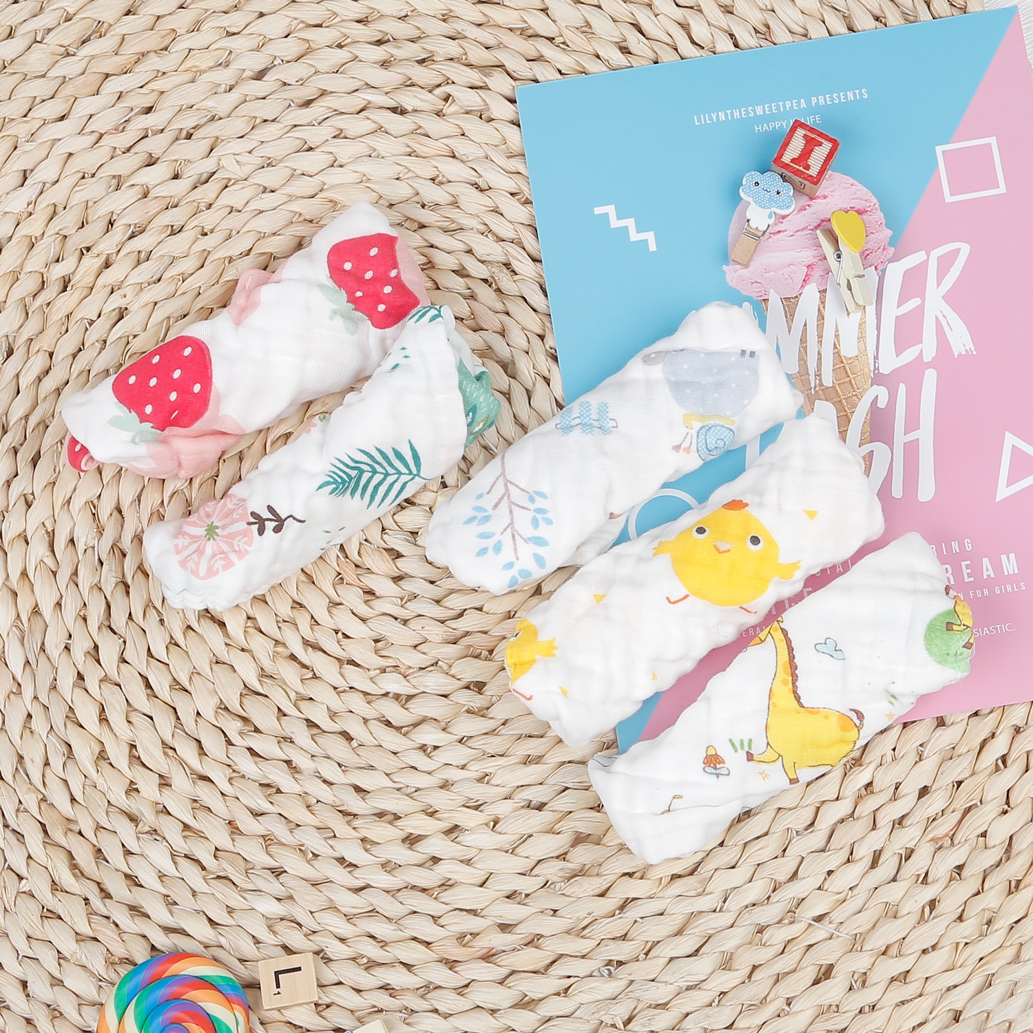 Set 5 yếm sơ sinh vải xô in hình 6 lớp AC22 hình 1