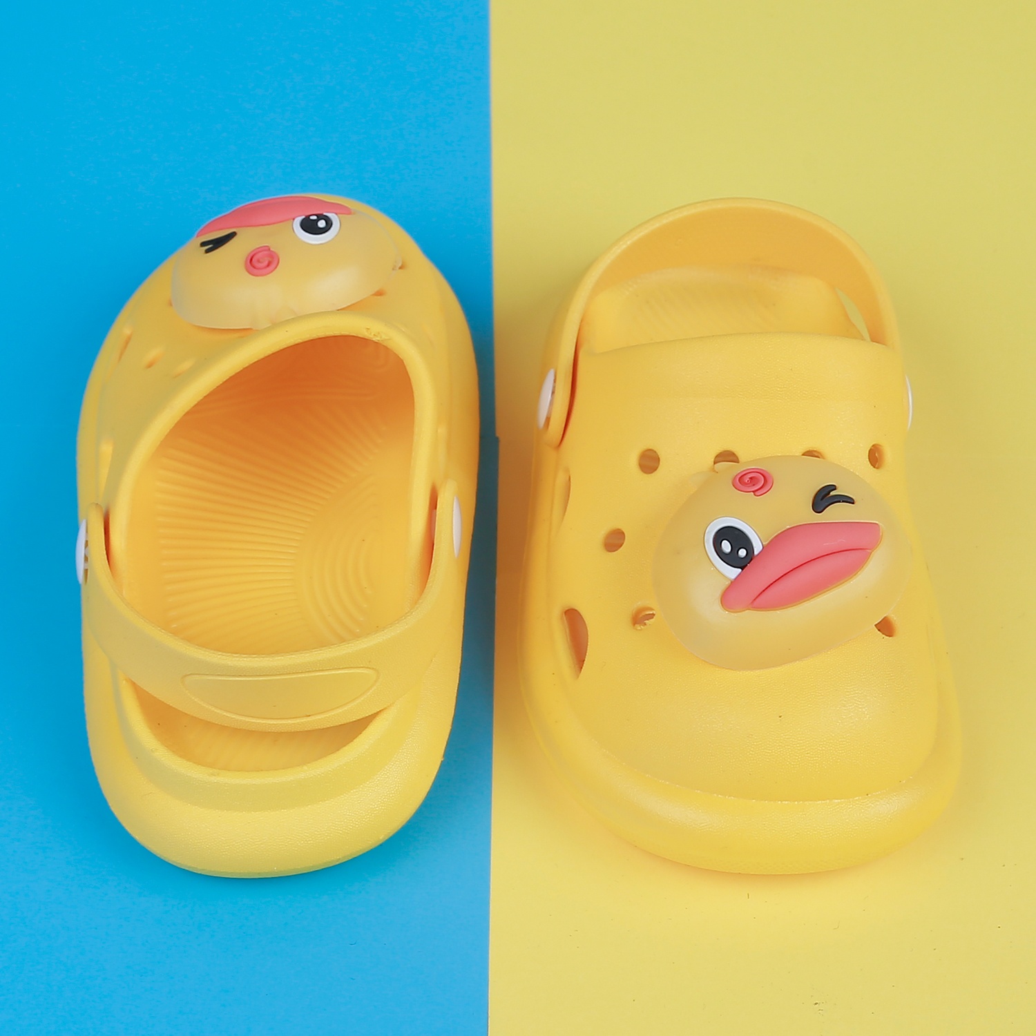 Dép sục KidsPlaza ST-903 con vịt vàng  hình 3