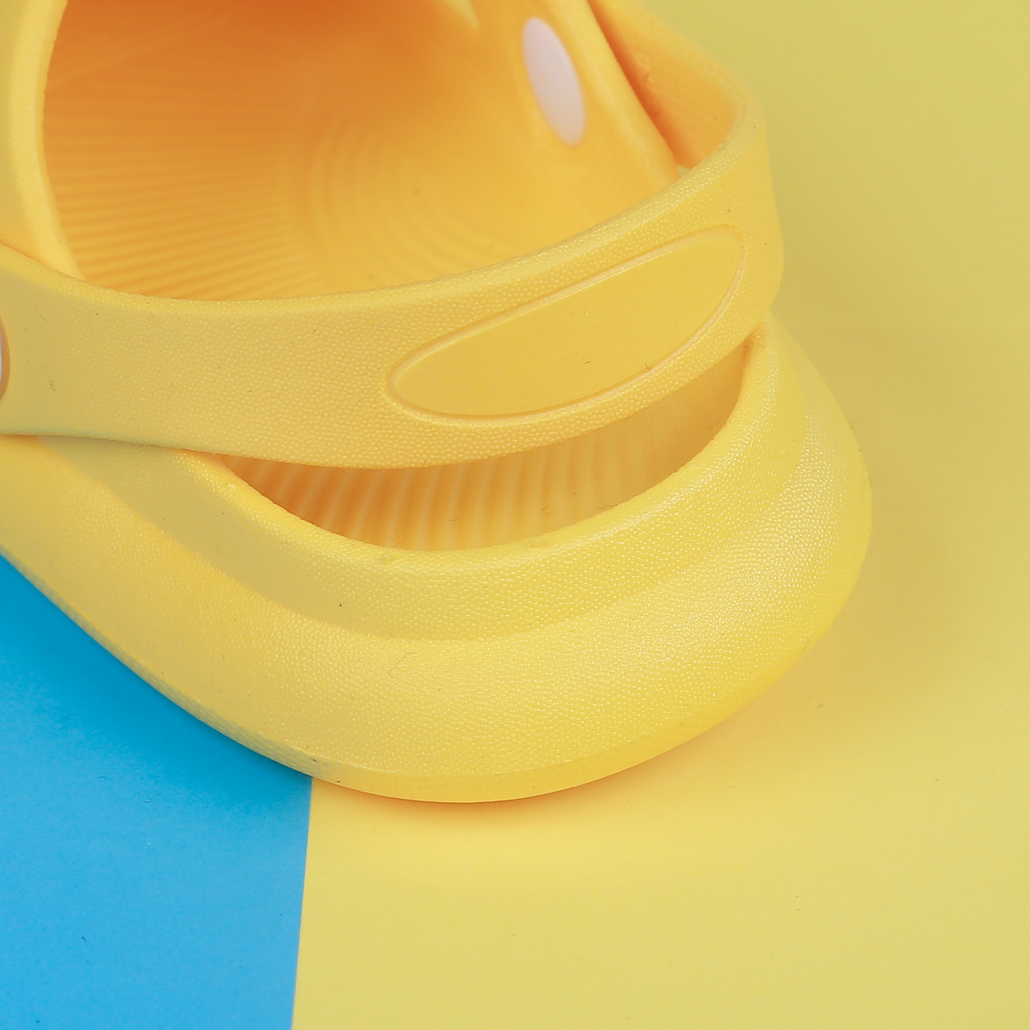 Dép sục KidsPlaza ST-903 con vịt vàng  hình 2