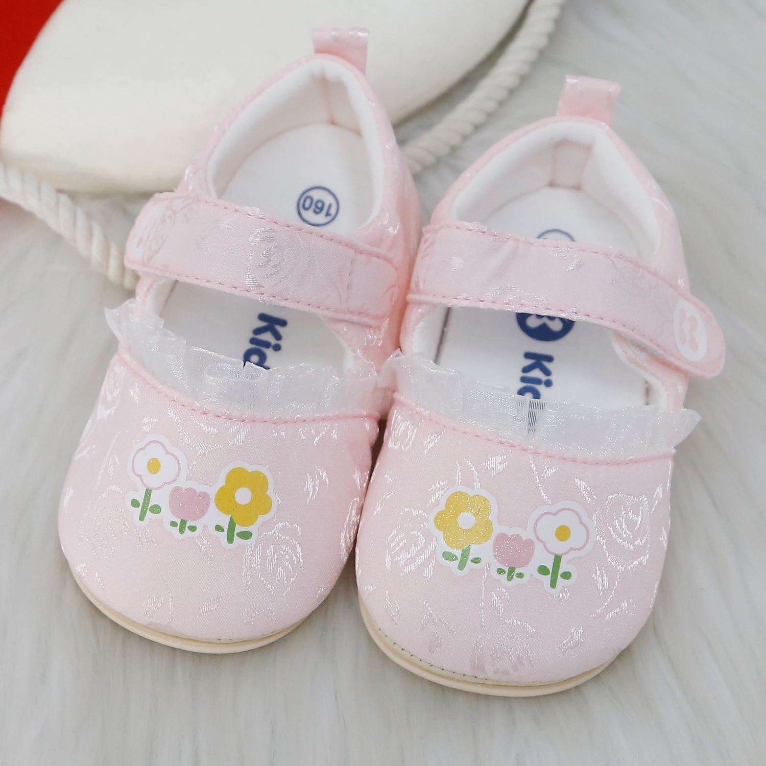 Giày tập đi bé gái KidsPlaza hoa ren 25K-SH07 (Hồng) hình 2