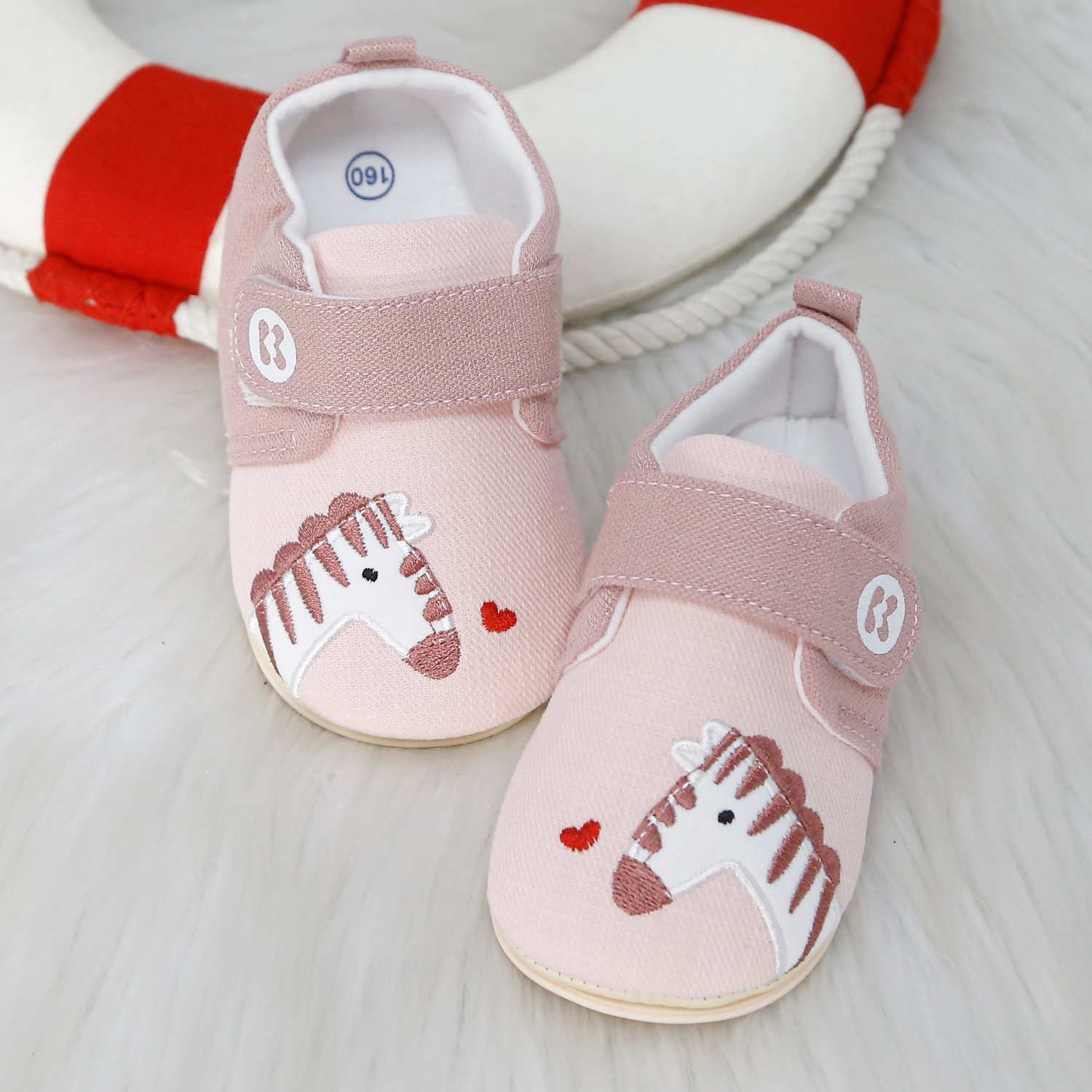 Giày tập đi cho bé KidsPlaza hình hươu cao cổ 25K-SH03 (Hồng)