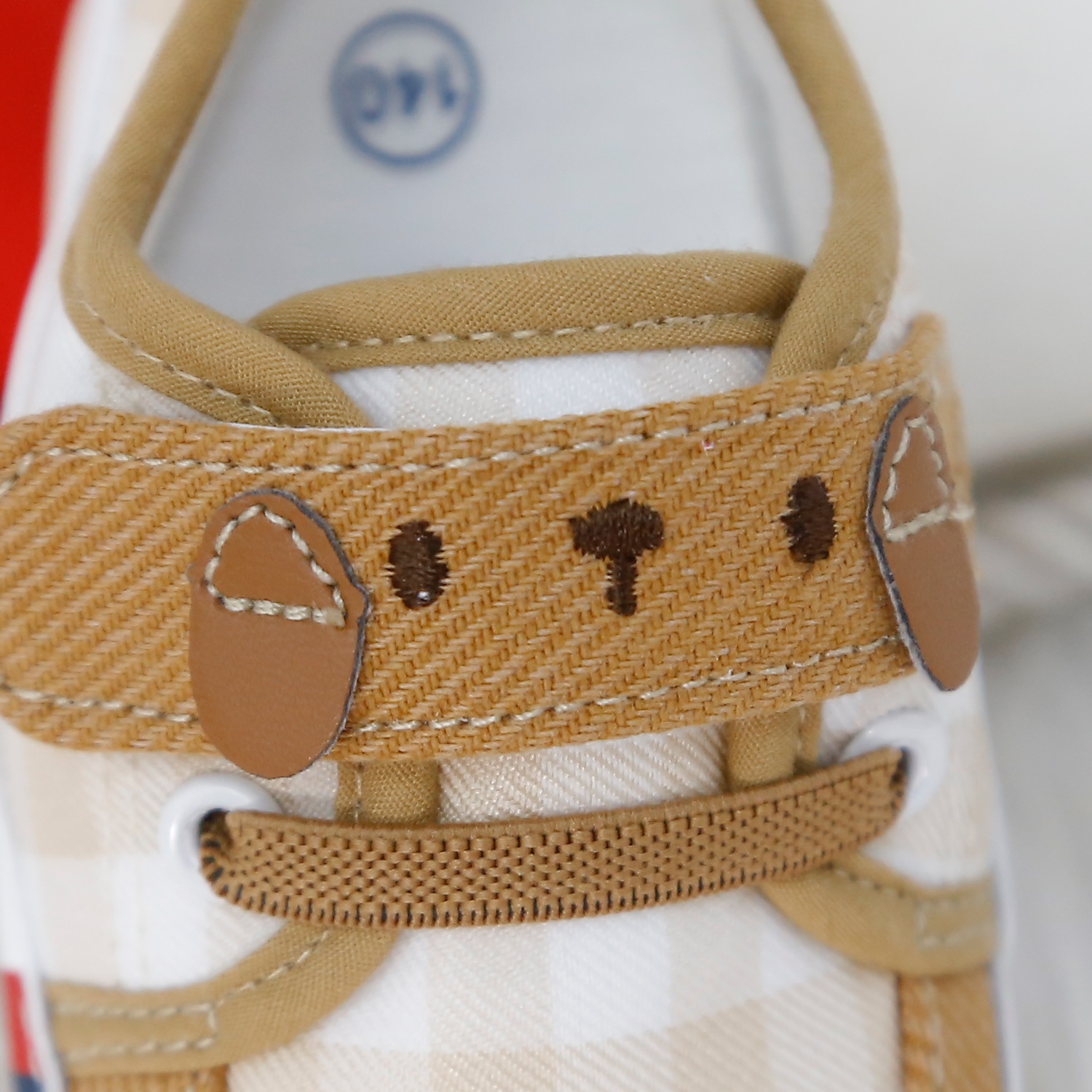 Giày tập đi cho bé  KidsPlaza kẻ caro 25K-SH02 (Nâu be) 