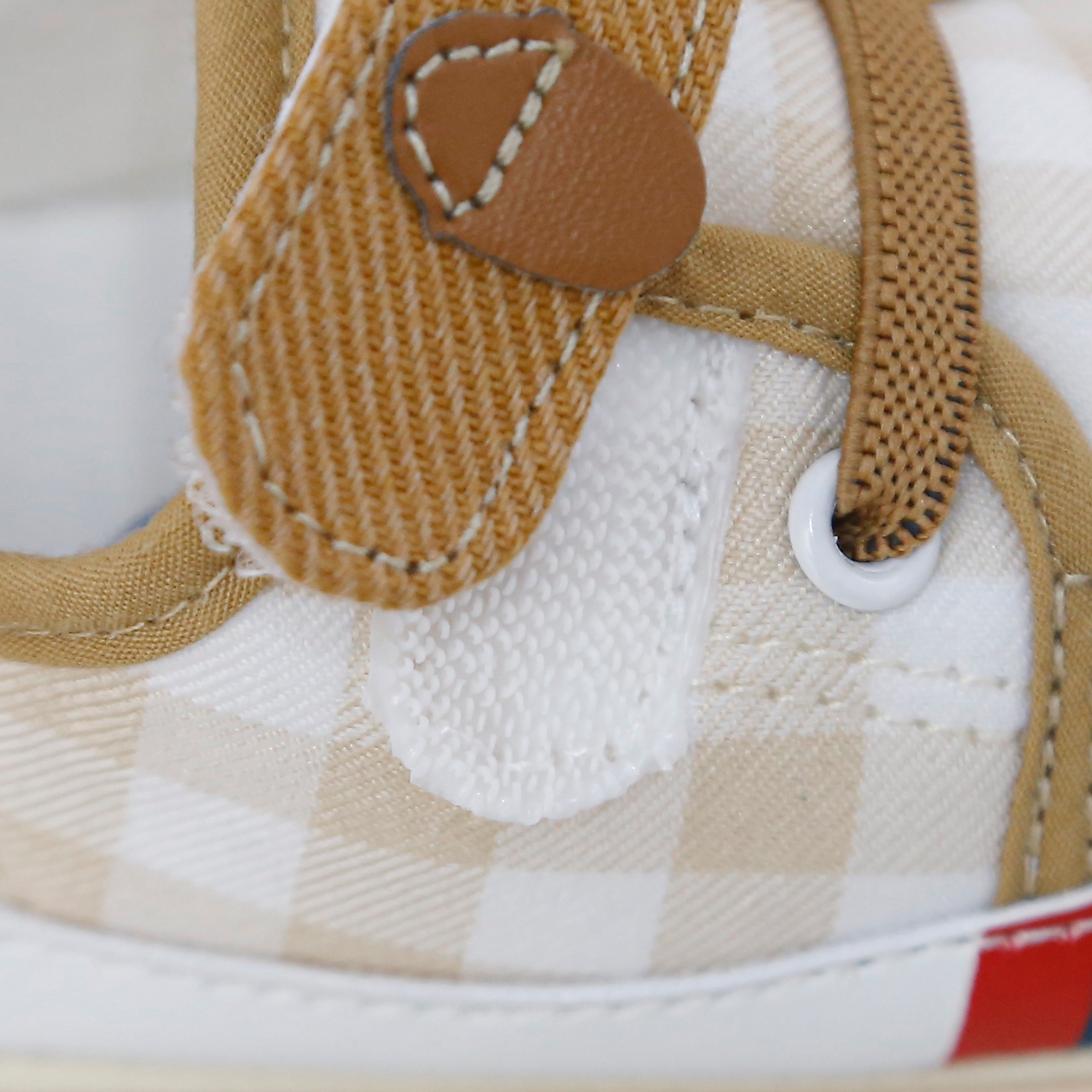 Giày tập đi cho bé  KidsPlaza kẻ caro 25K-SH02 (Nâu be)  hình 3