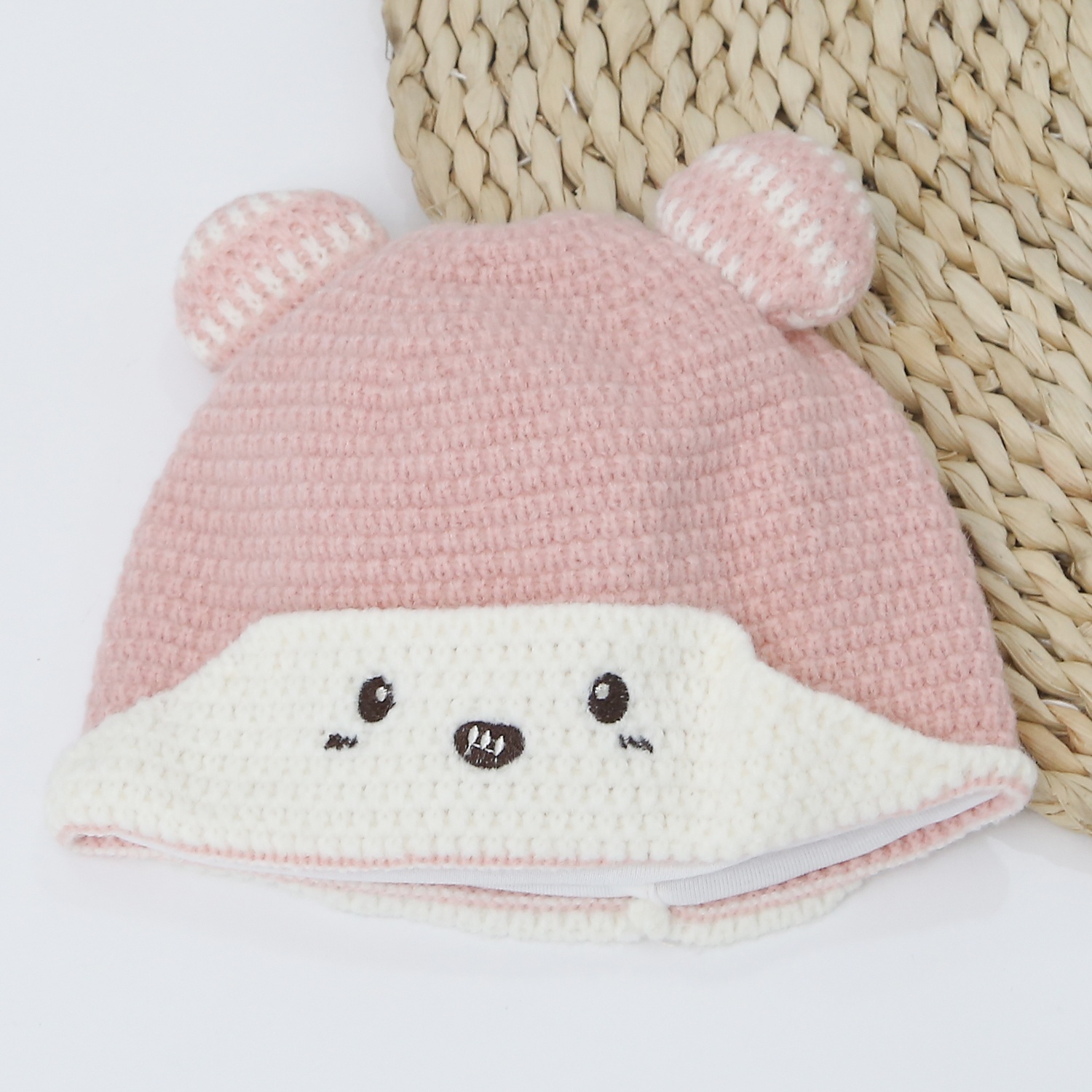 Mũ len hai cục bông dày chữ P 24K-B04 (Be) hình 1