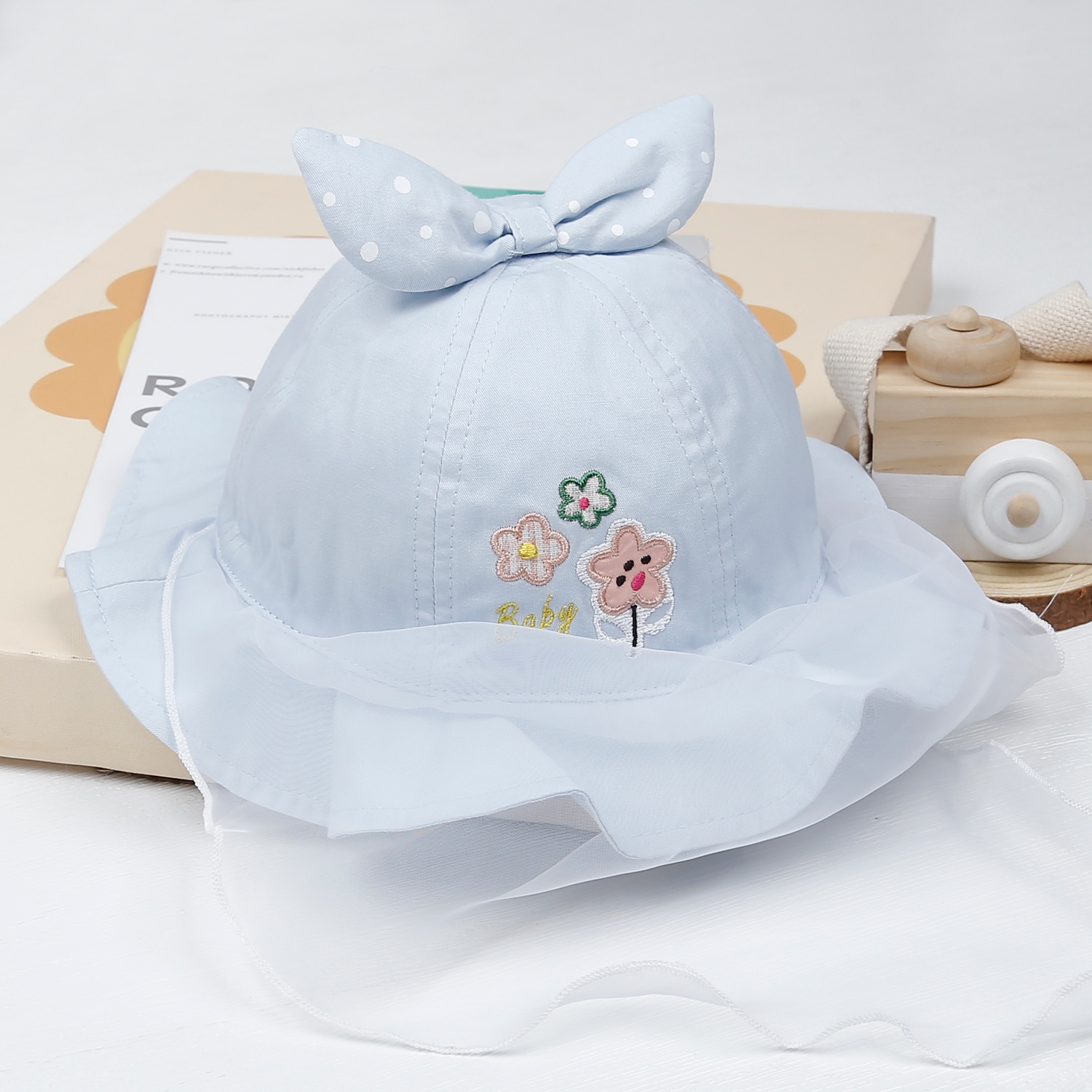 Mũ vành tròn phủ voan Kidsplaza thêu hoa DN23 (Xanh)