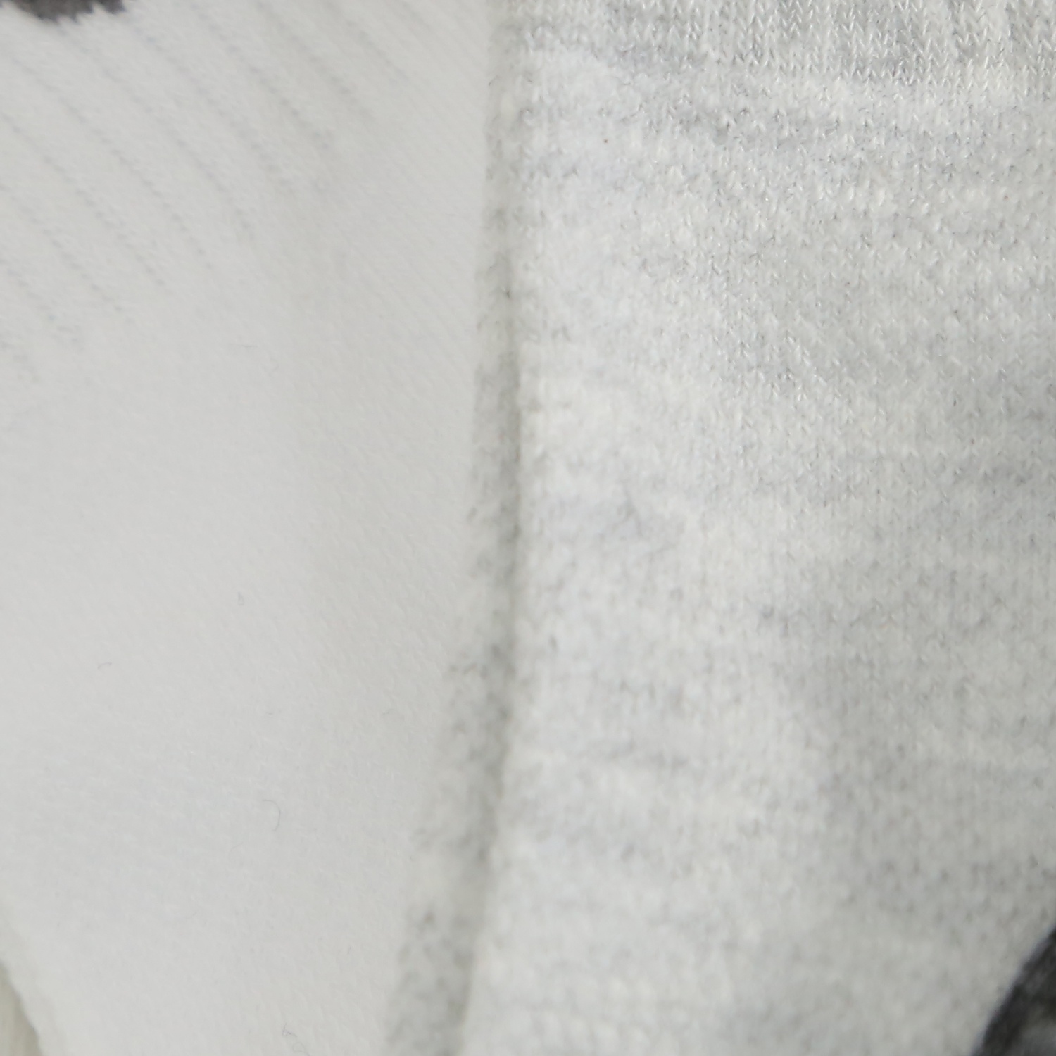 Sét 3 đôi tất nam KidsPlaza DK23D ( Đen-Xám-Ghi) hình 2