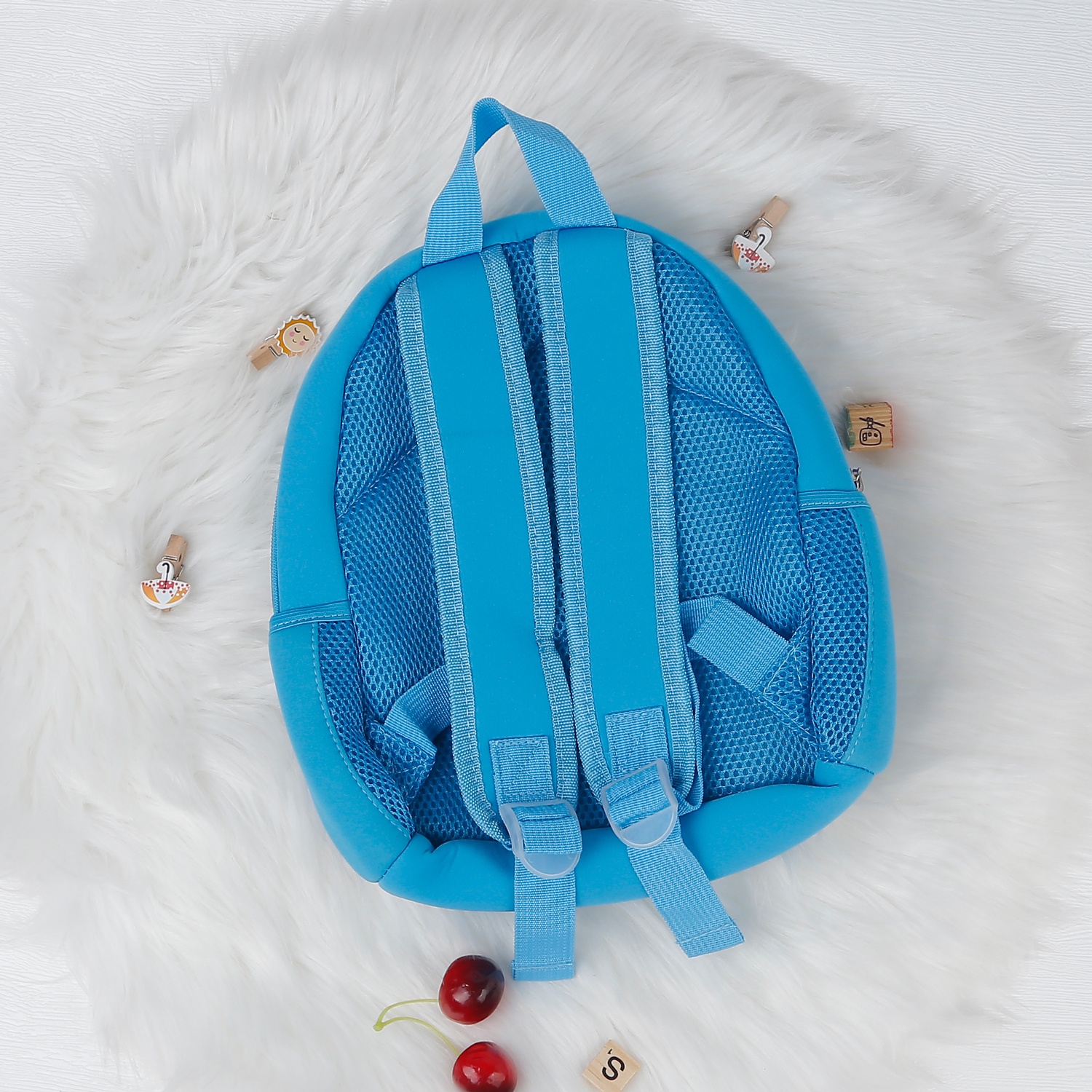 Balo cho bé hình cá heo Tochang AC22 (Xanh) hình 3