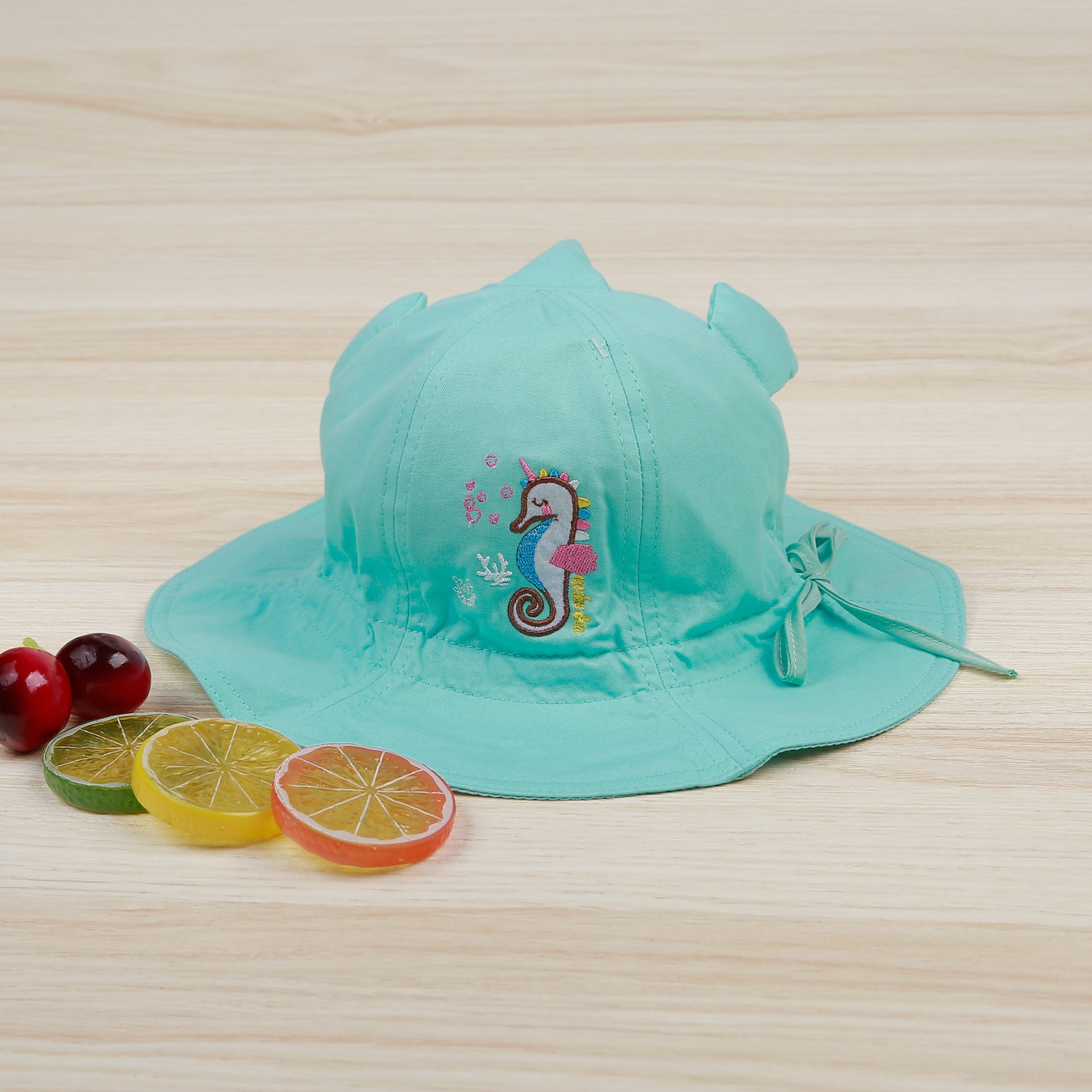 Mũ vành tròn bé gái KidsPlaza thêu cá ngựa DN22H (Xanh) hình 1