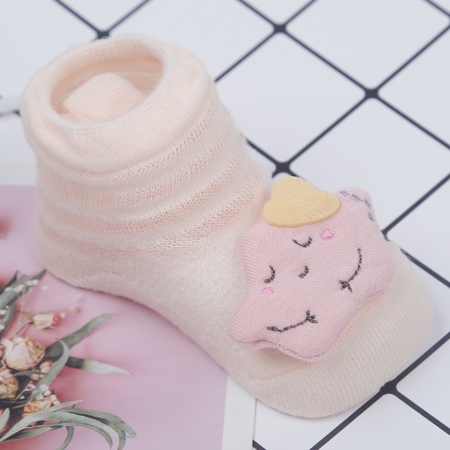 Set 2 tất bé gái in hình dễ thương AC22 hình 4