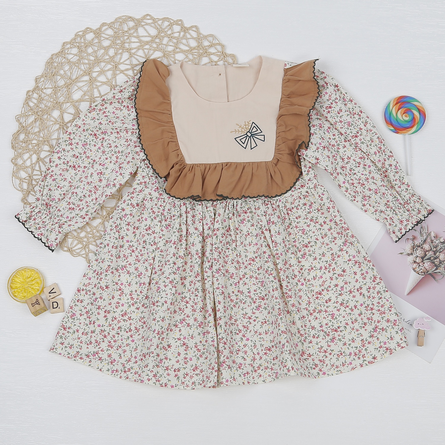 Váy bé gái KidsPlaza cổ vuông bèo hoa nhí M22T hình 1