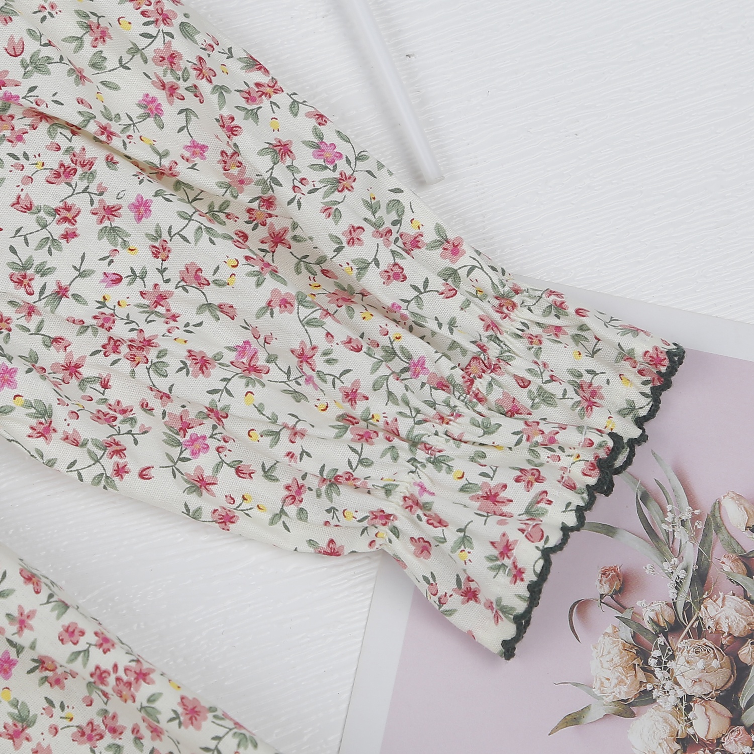 Váy bé gái KidsPlaza cổ vuông bèo hoa nhí M22T hình 3