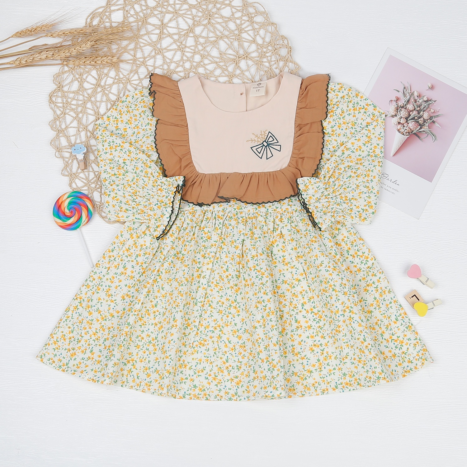 Váy dài tay bé gái cổ bèo hoa nhí KidsPlaza M22T (Vàng) hình 1