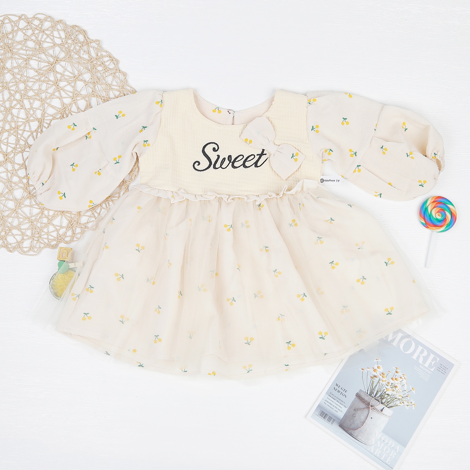 Váy dài tay bé gái in cherry KidsPlaza M22T (vàng) hình 1