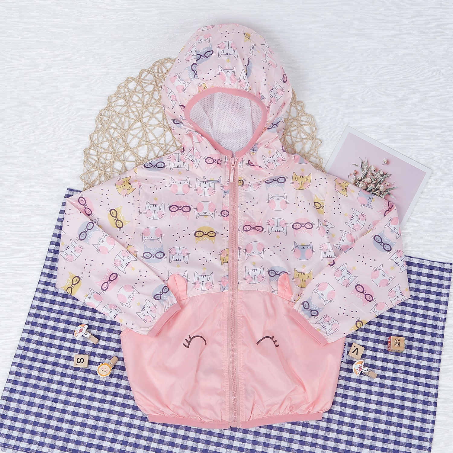 Áo gió bé gái KidsPlaza in hình mèo hồng M22T hình 1