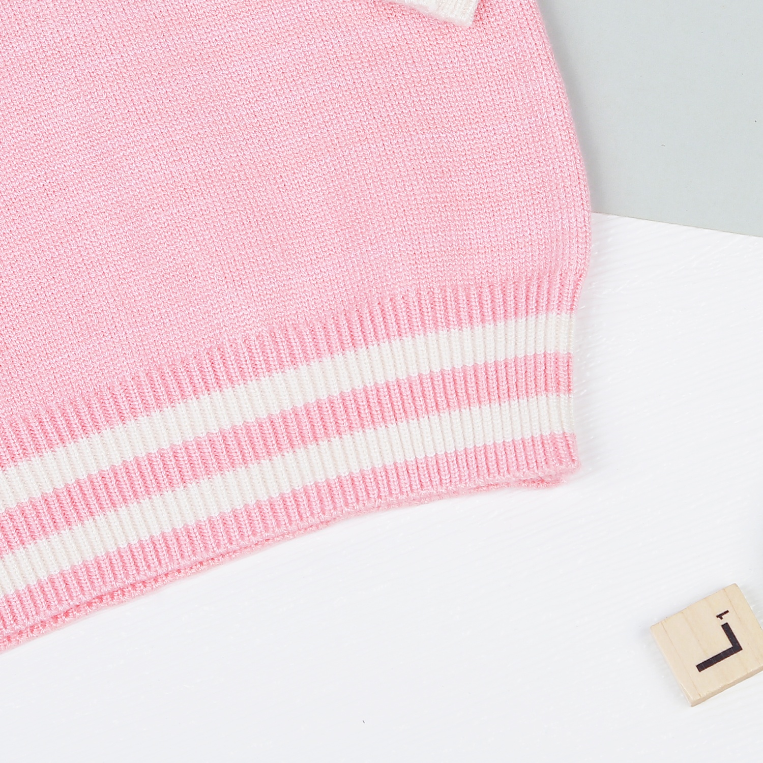 Áo len bé gái cài vai KidsPlaza ND22D (Hồng cam) hình 3